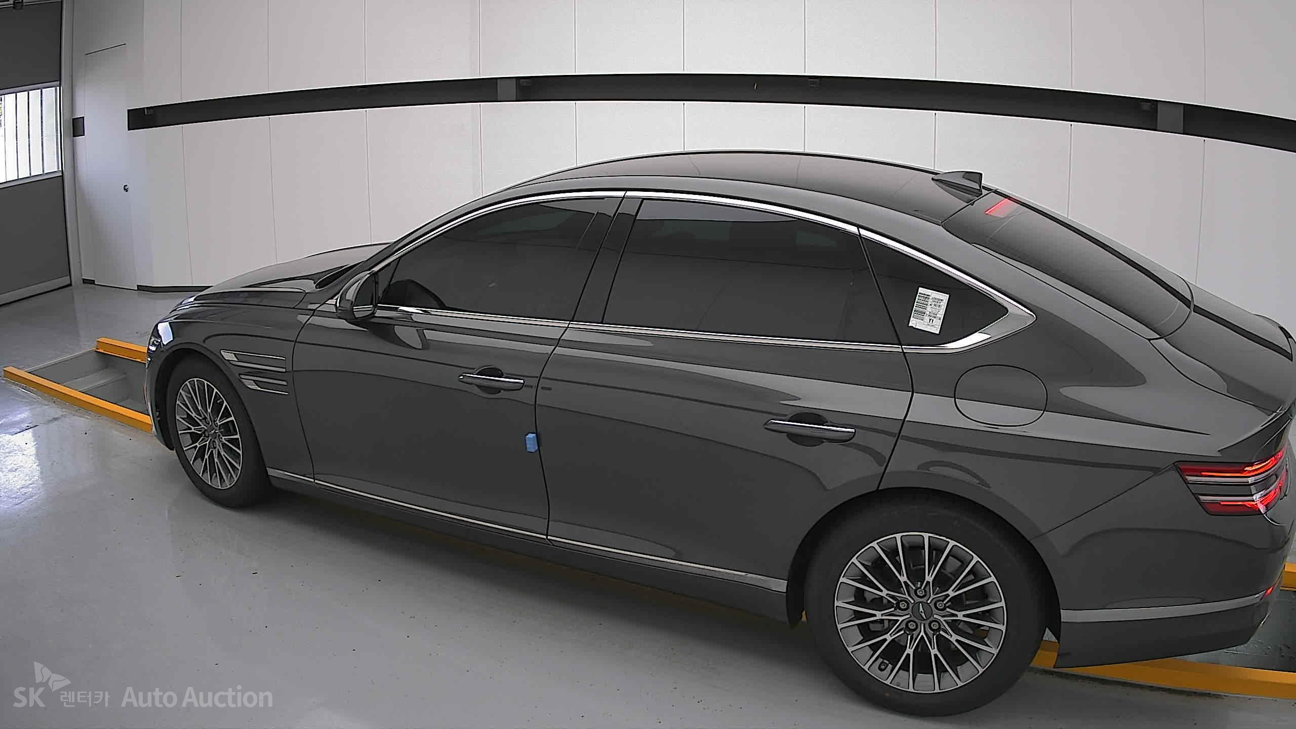 2022 - genesis g80
