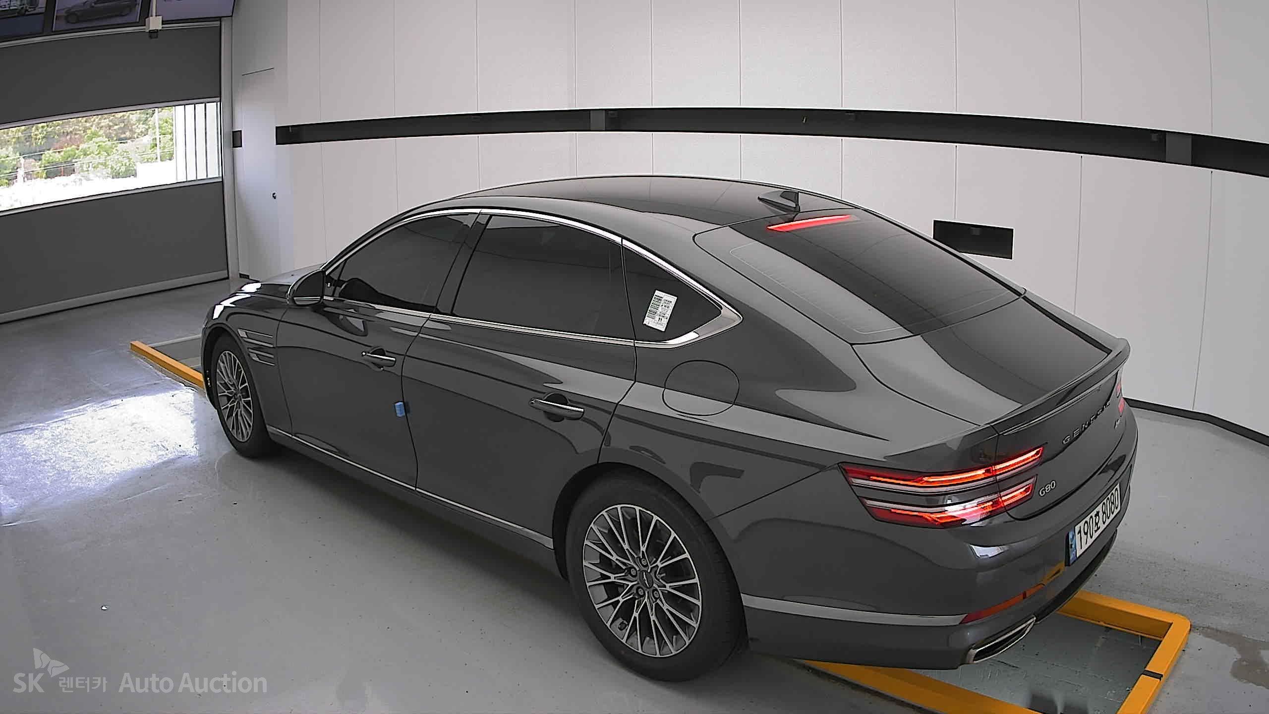 2022 - genesis g80