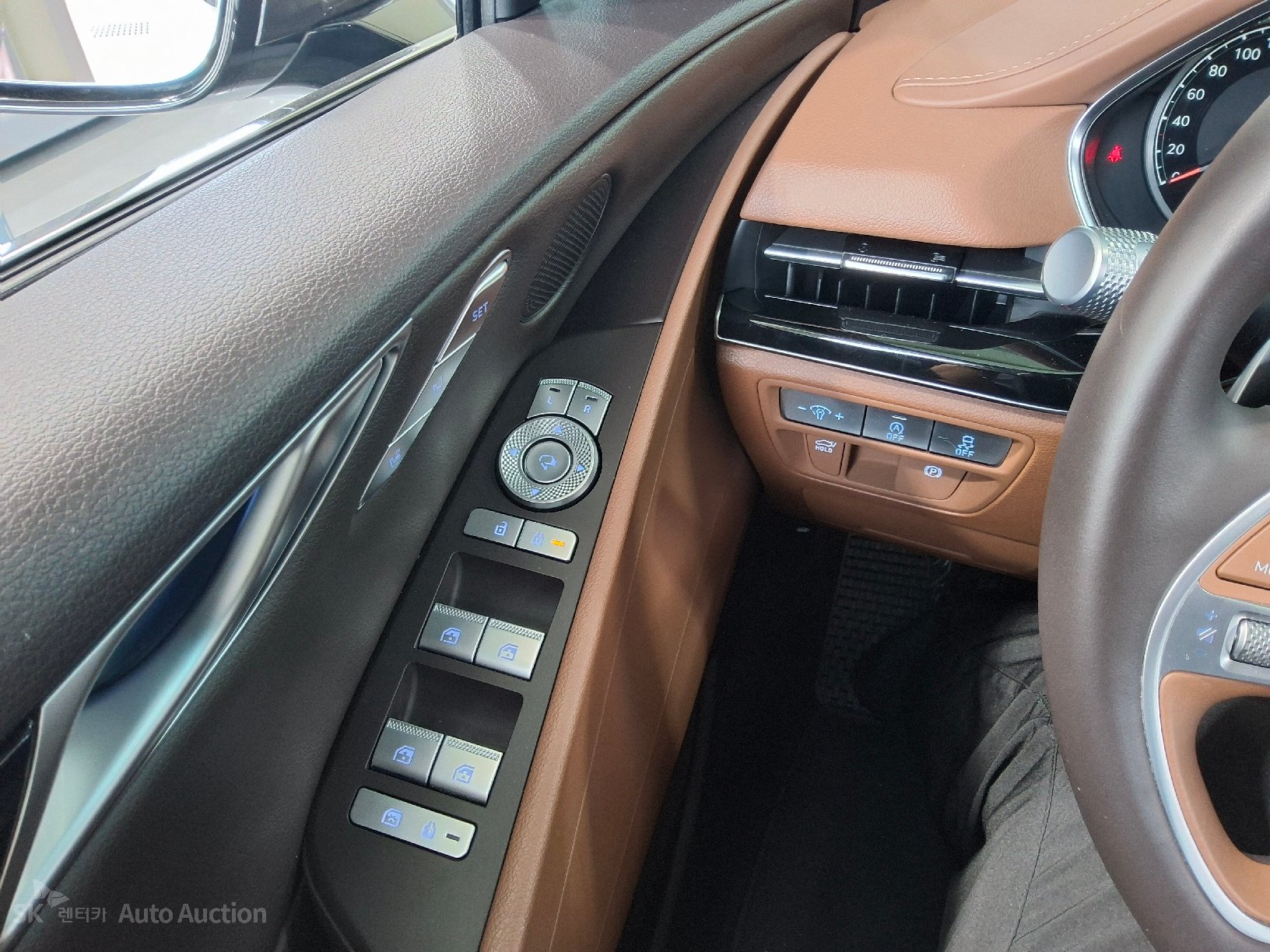2022 - genesis g80
