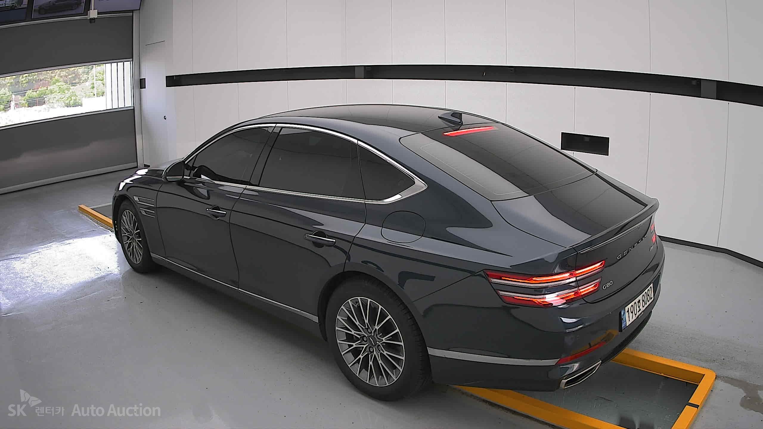 2022 - genesis g80