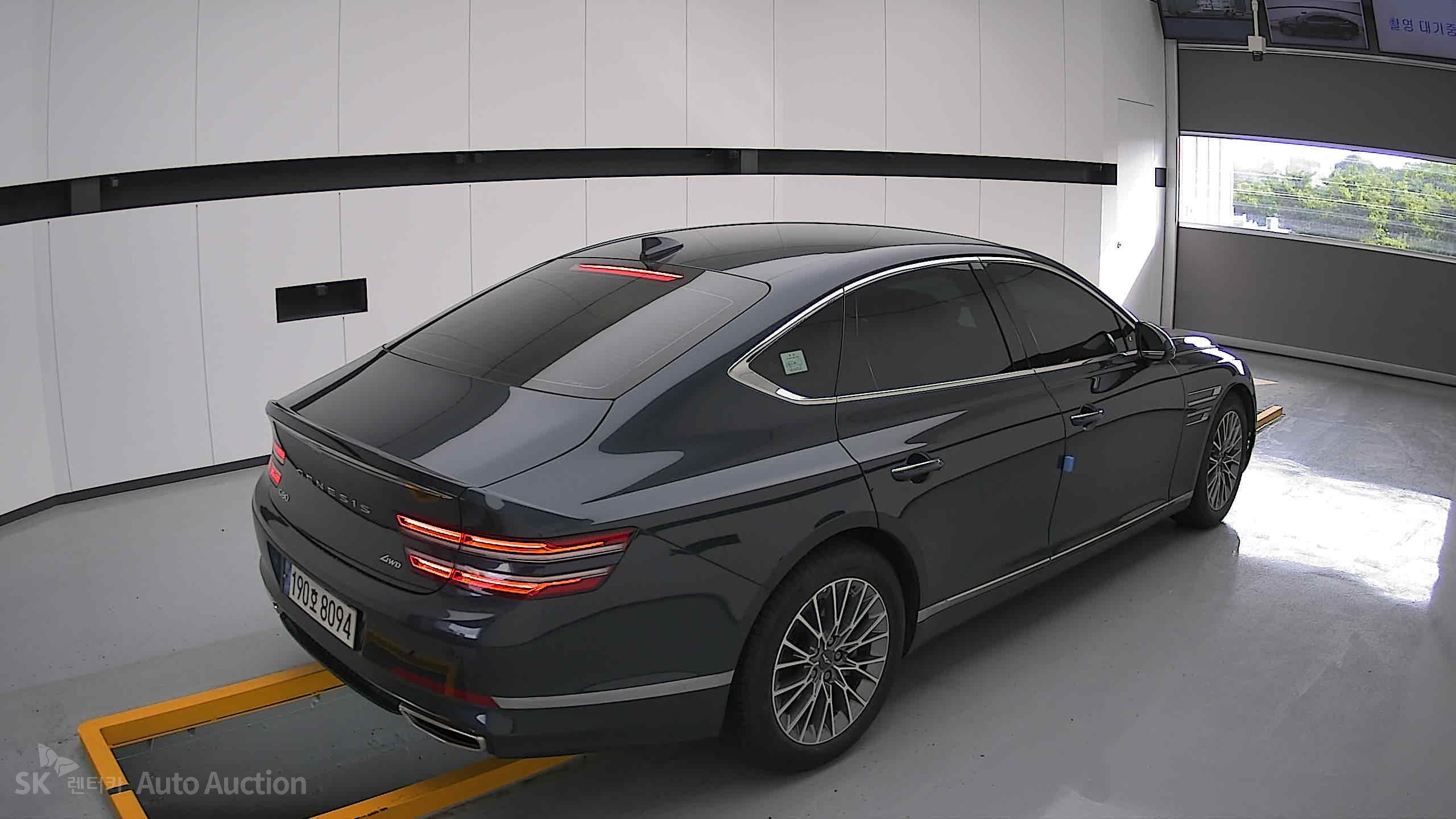 2022 - genesis g80