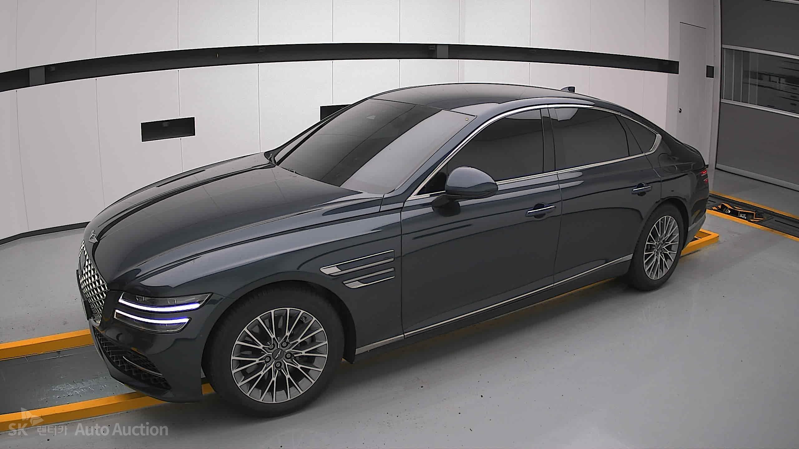 2022 - genesis g80