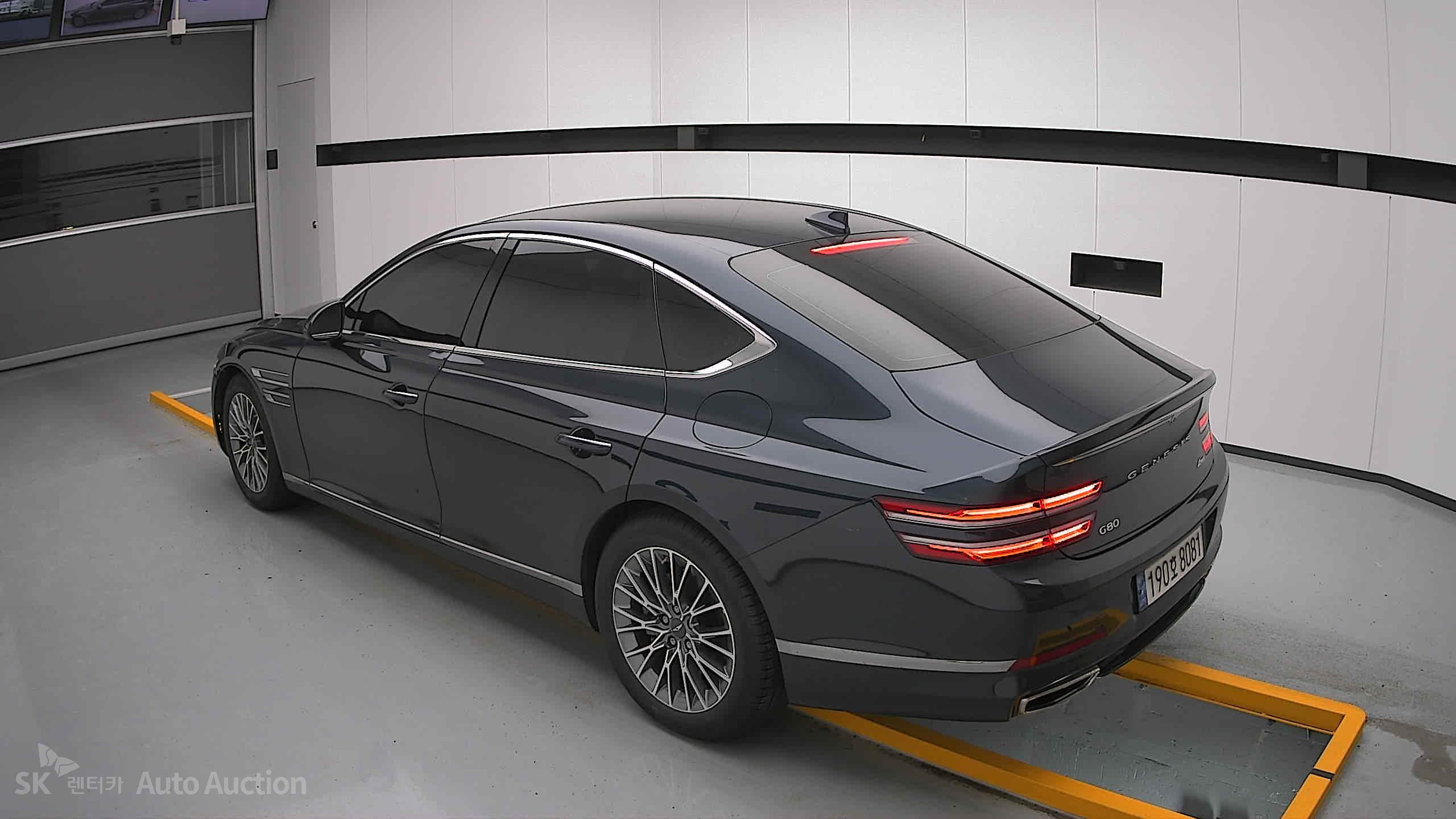 2022 - genesis g80