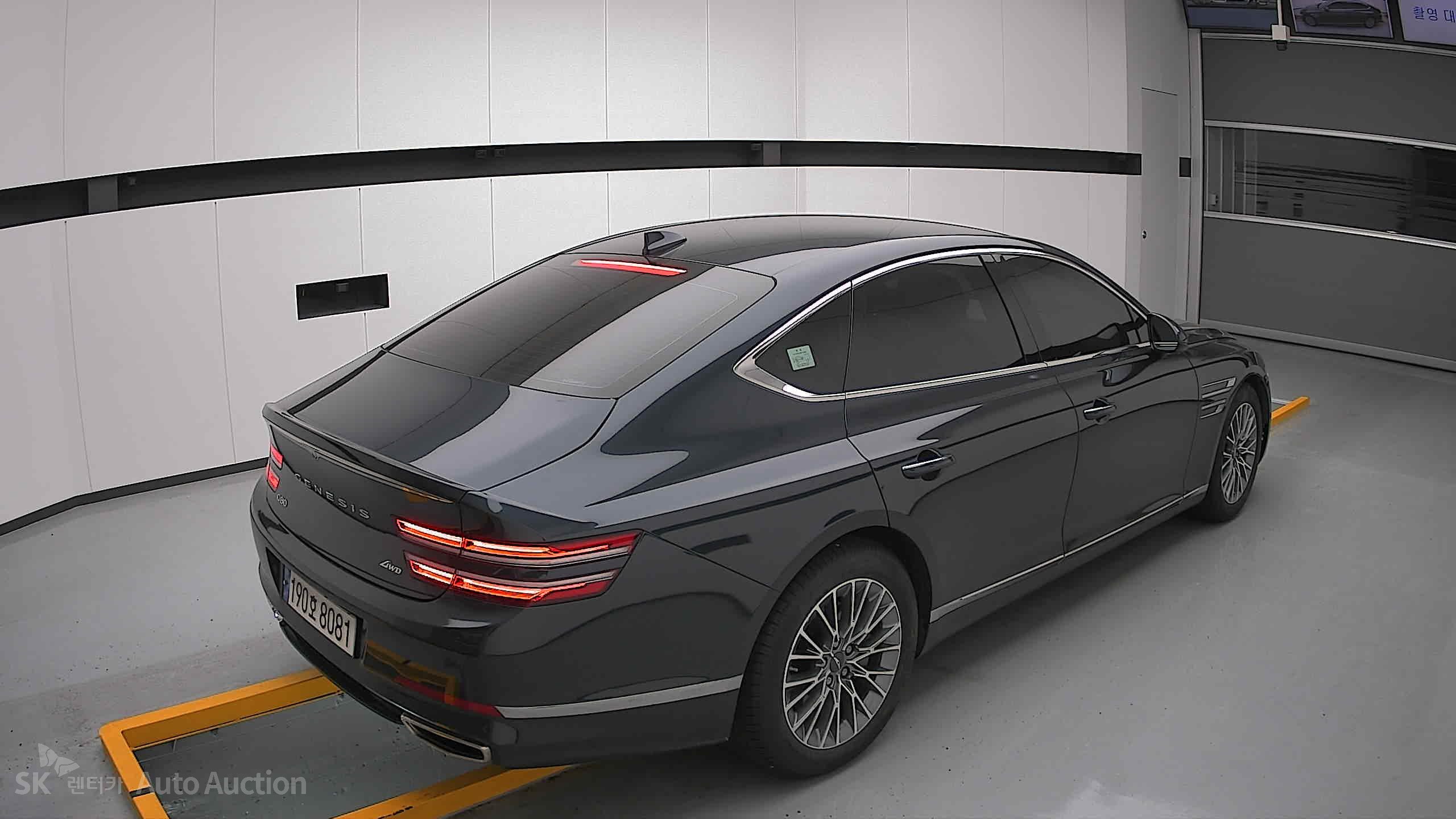 2022 - genesis g80