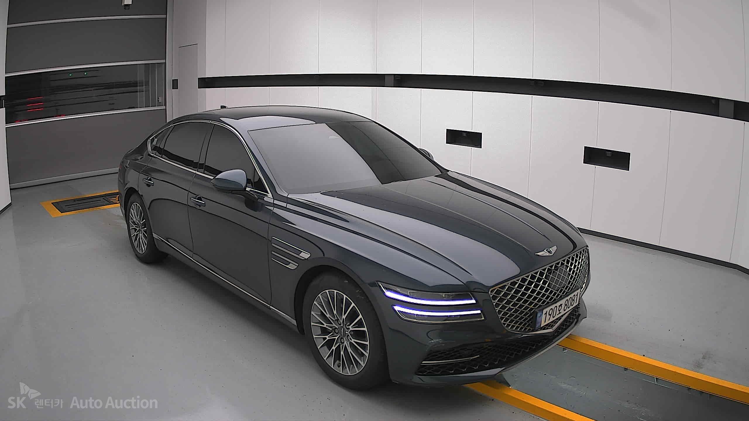 2022 - genesis g80
