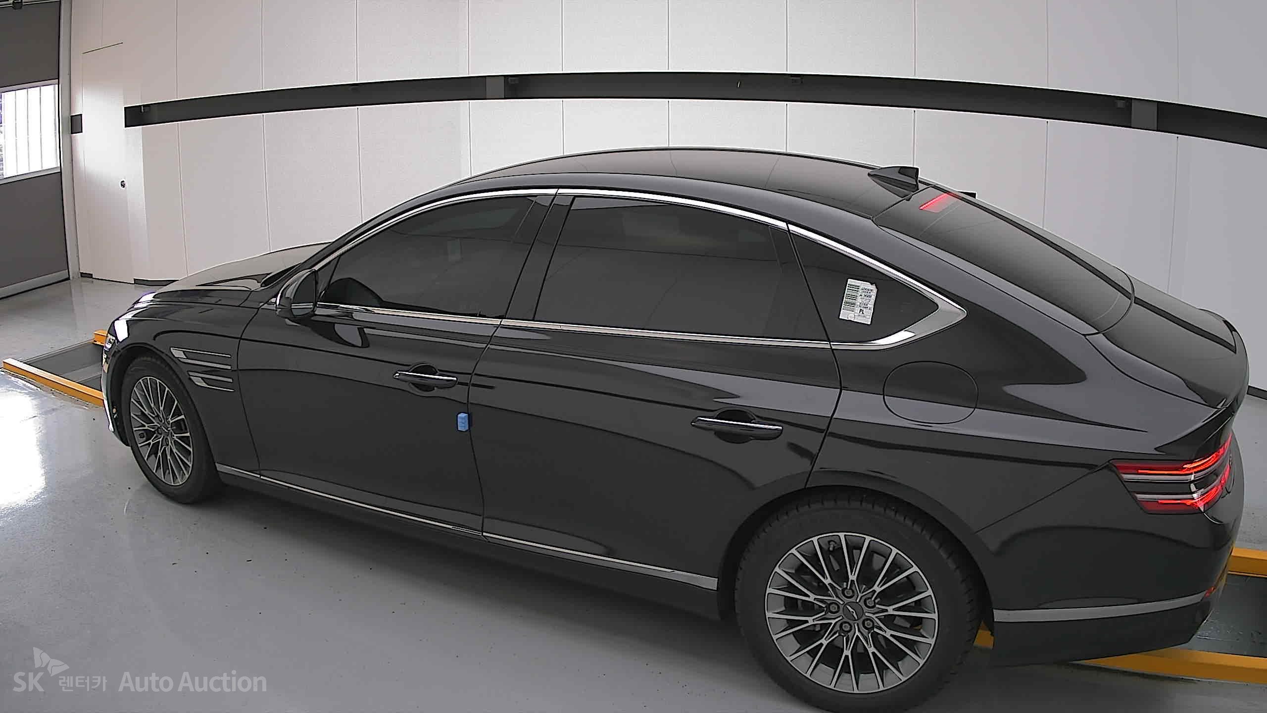 2022 - genesis g80