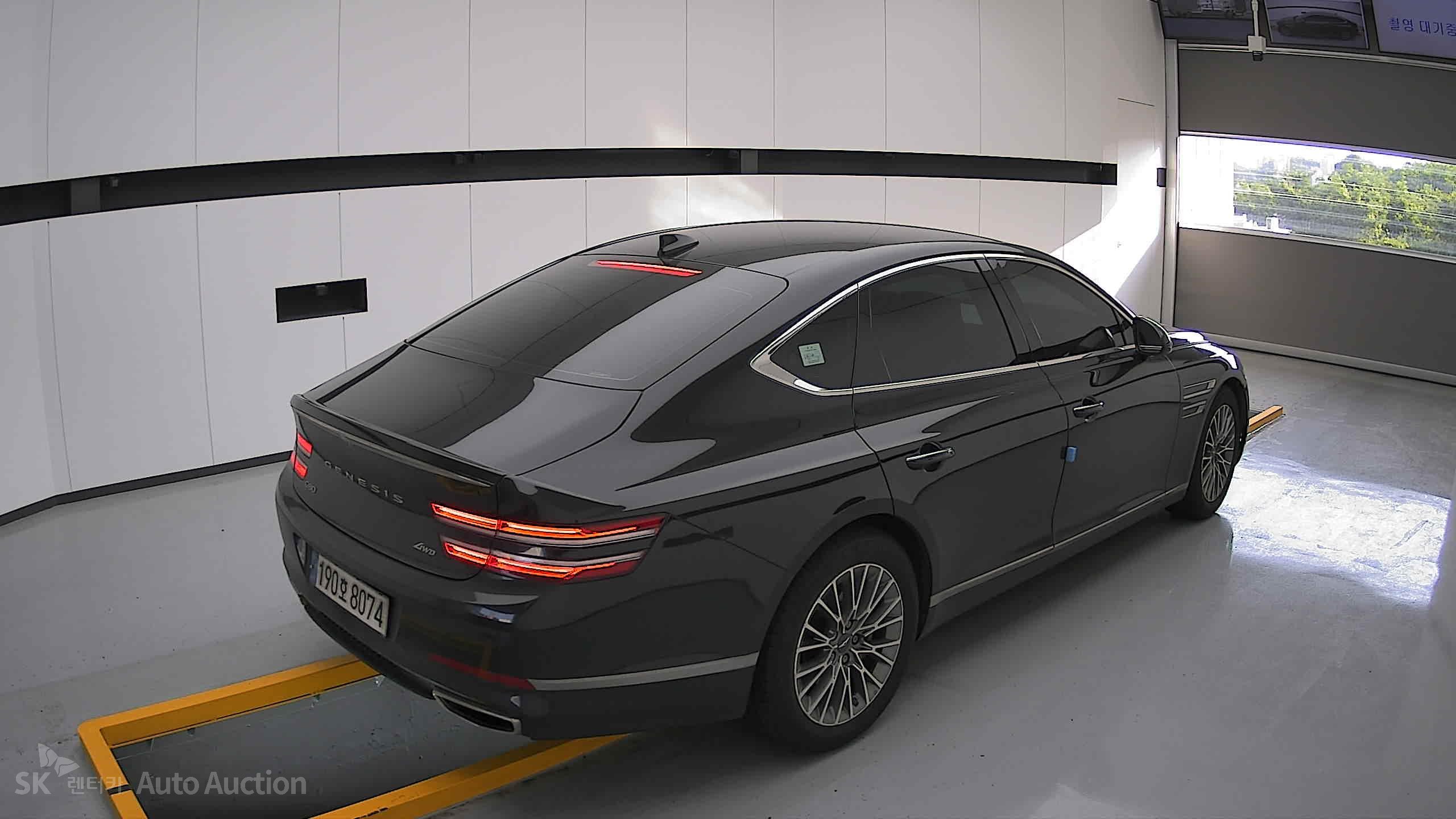 2022 - genesis g80