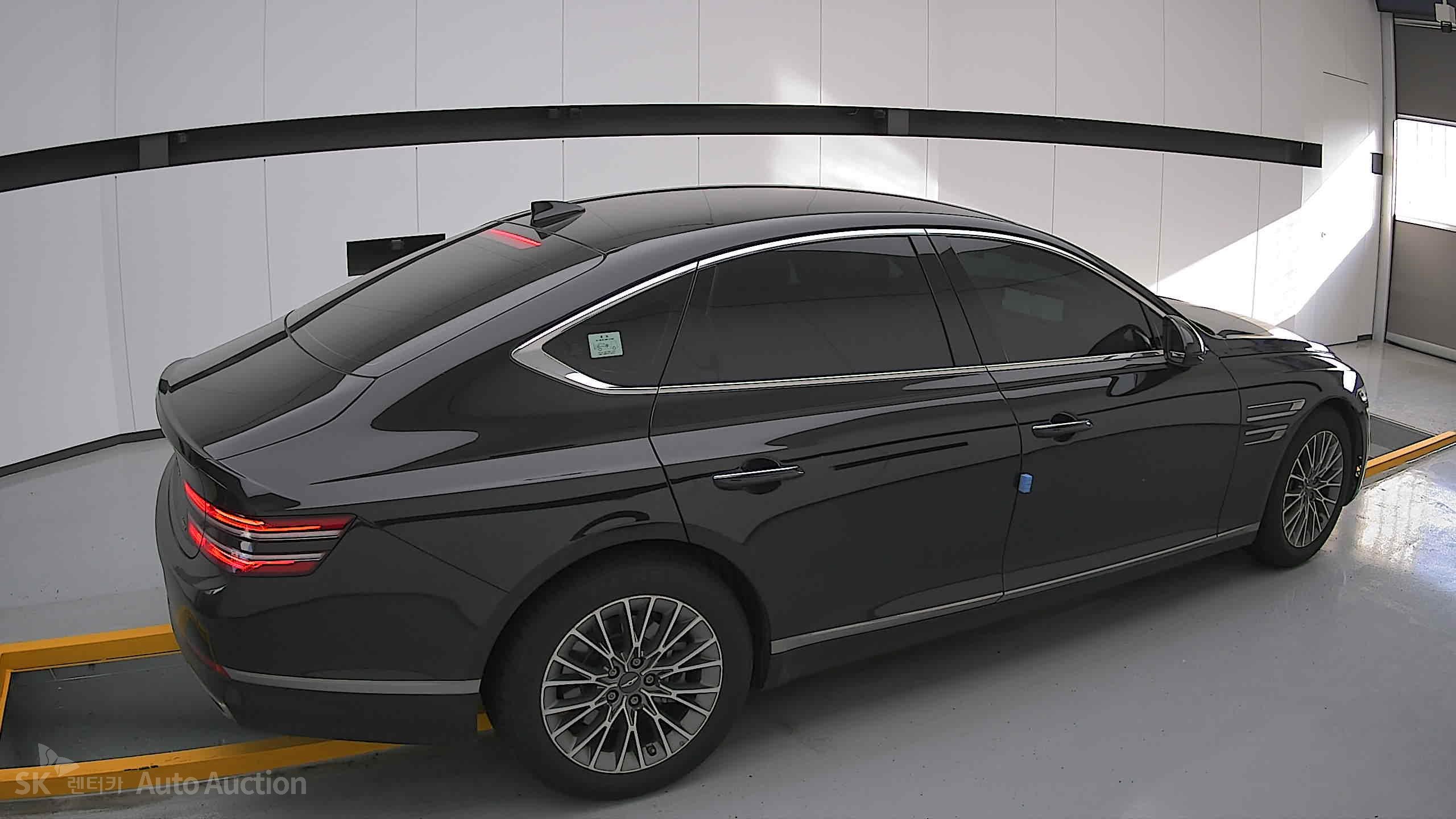 2022 - genesis g80