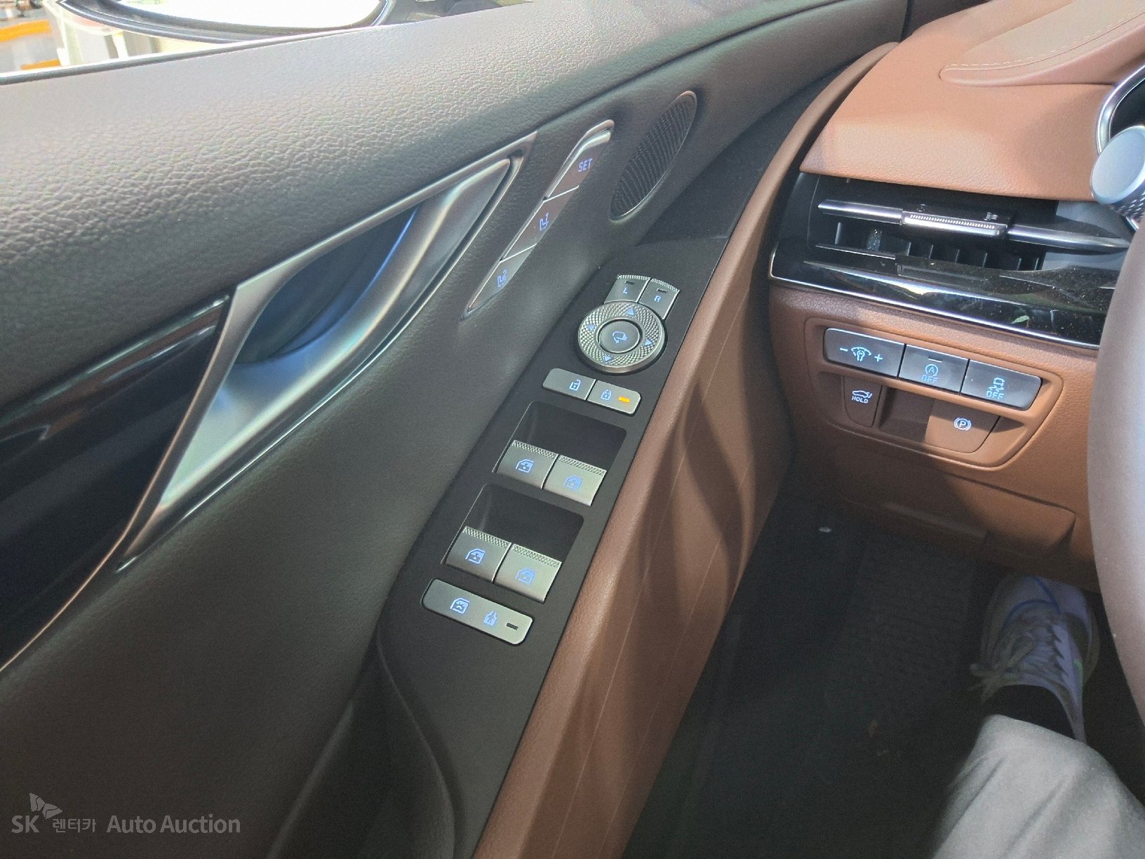 2022 - genesis g80