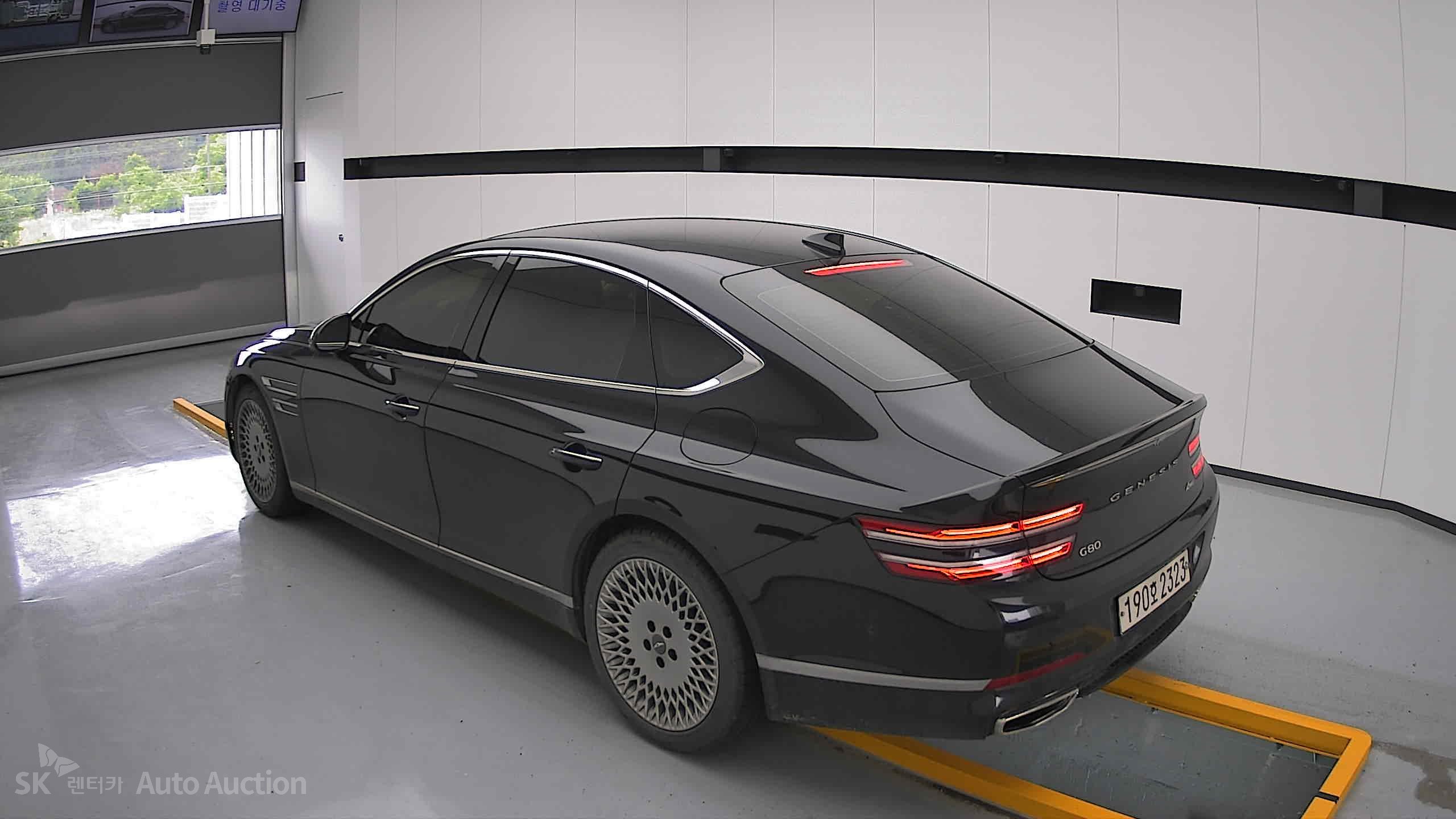 2022 - genesis g80