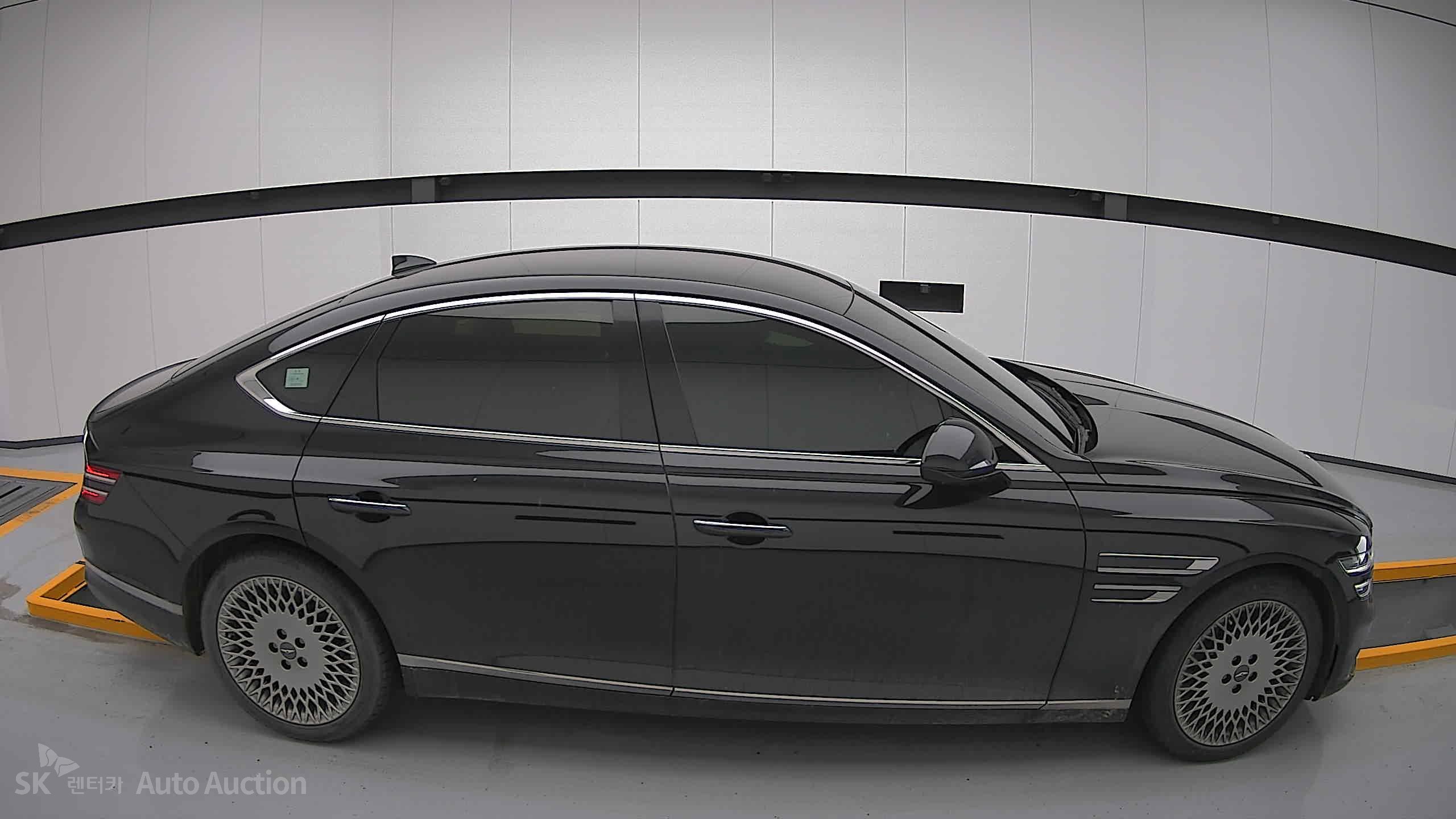 2022 - genesis g80