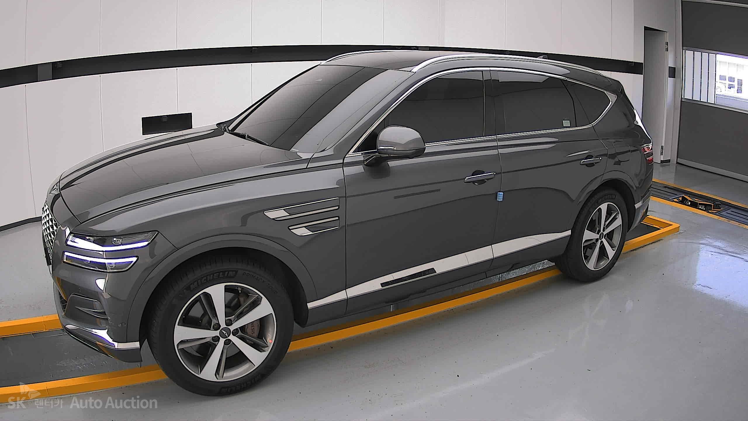 2022 - genesis gv80
