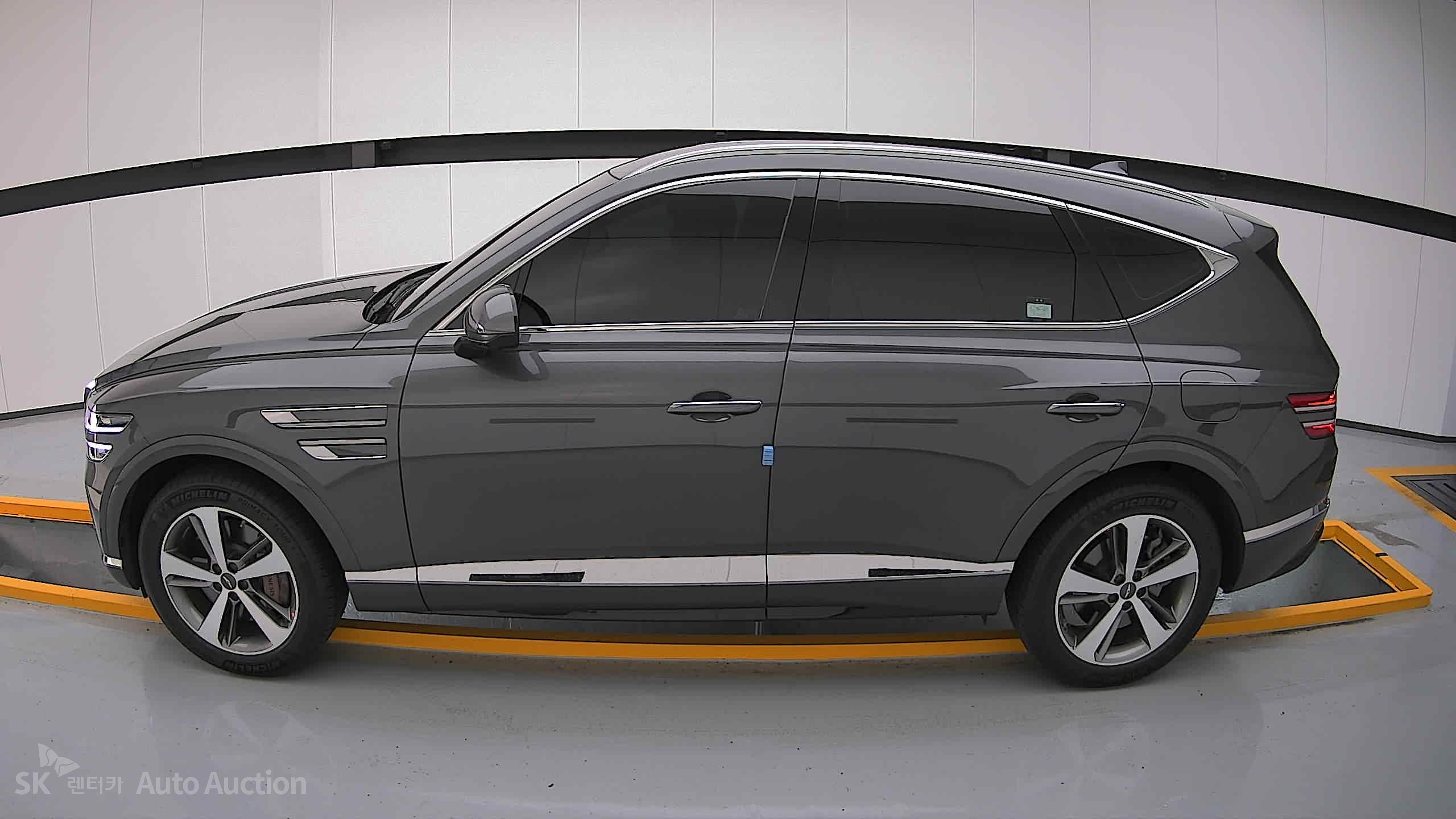 2022 - genesis gv80
