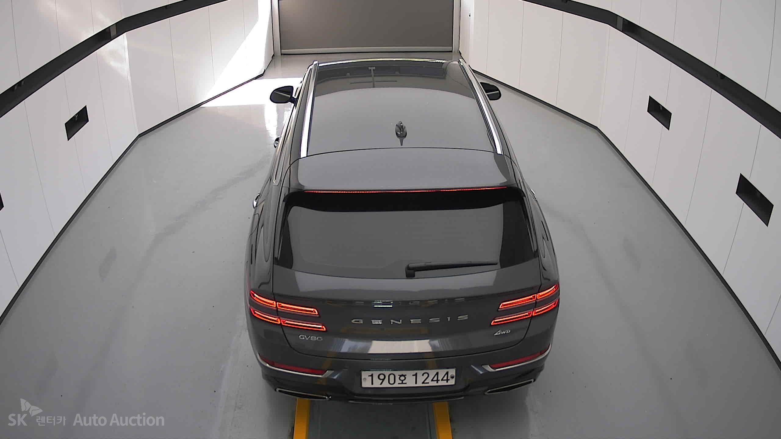 2022 - genesis gv80