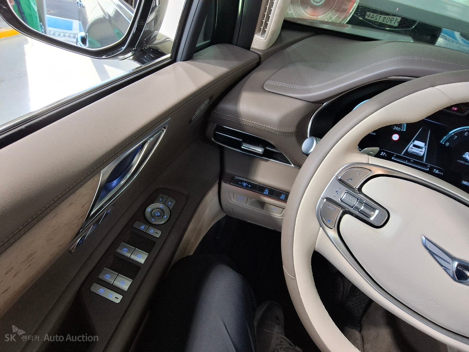 2022 - genesis gv80