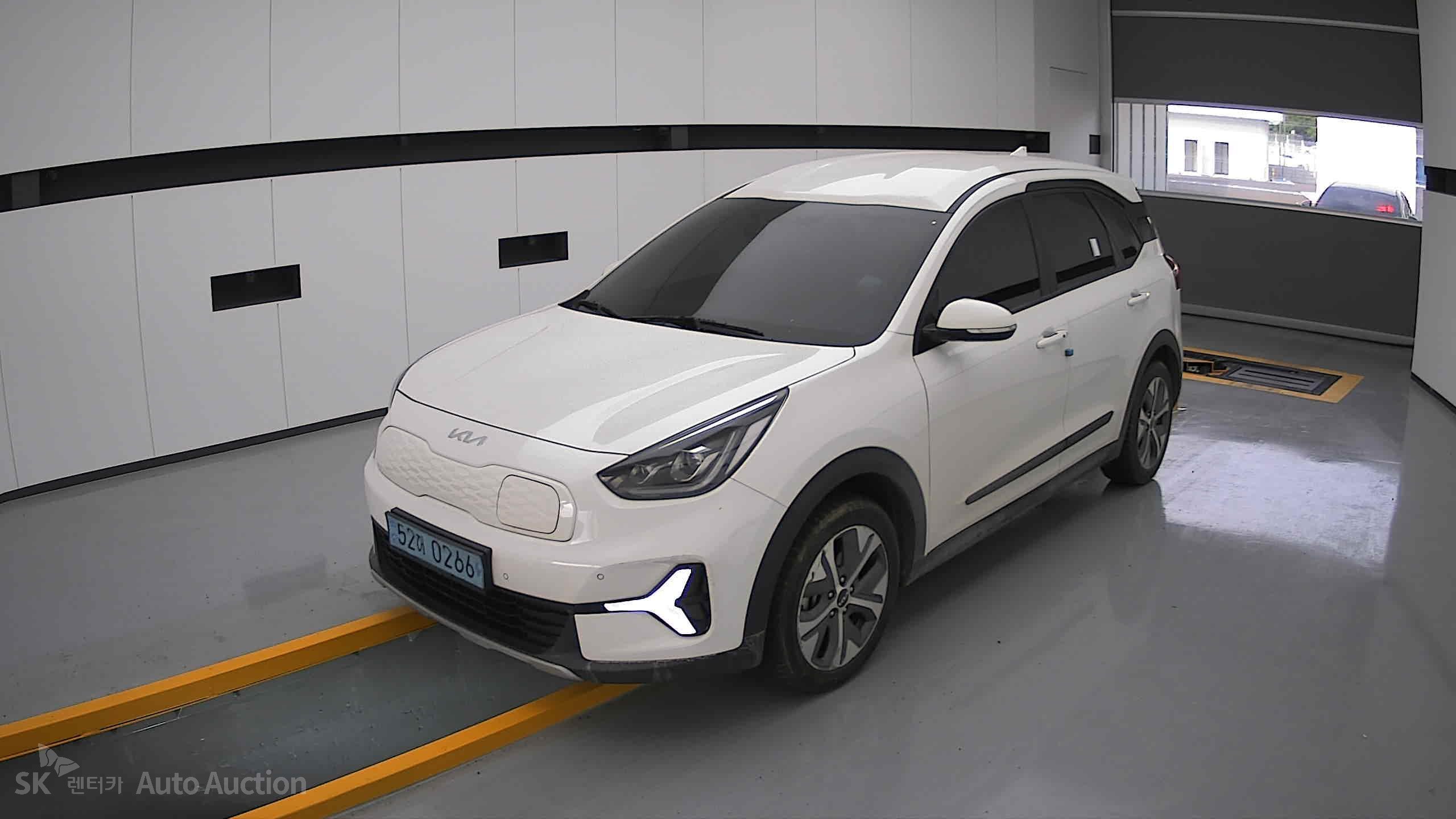 2023 - kia niro