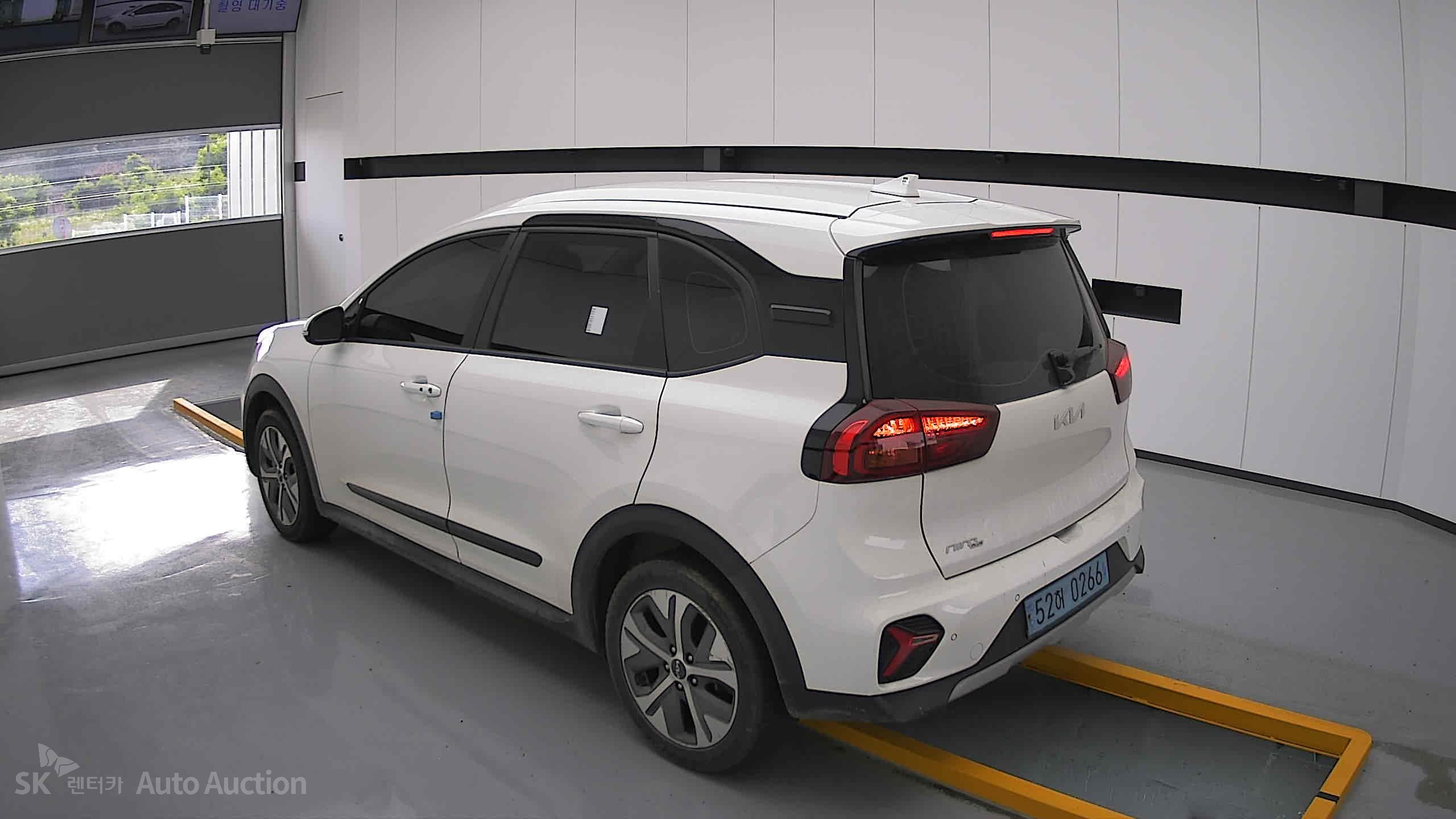 2023 - kia niro