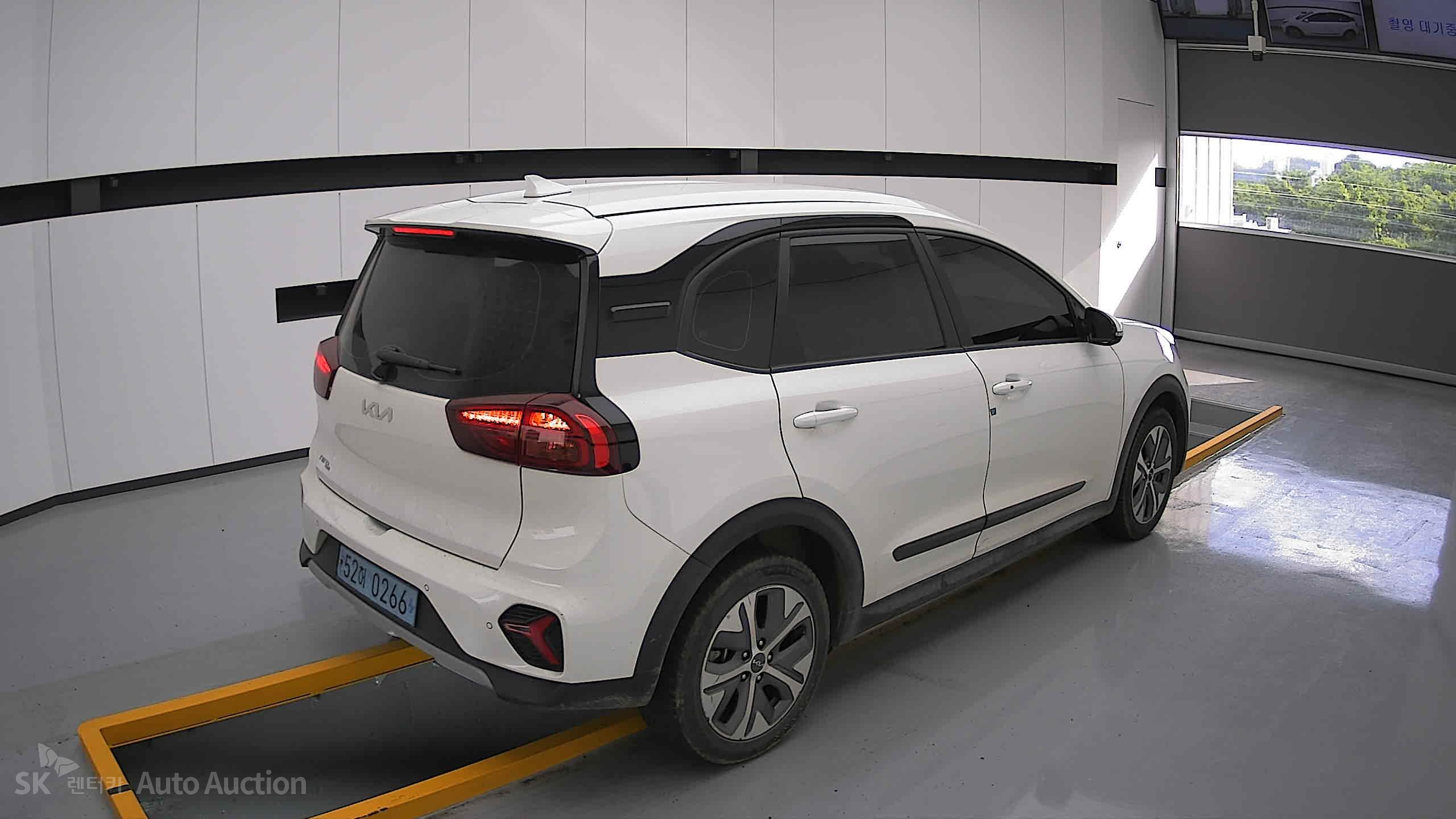 2023 - kia niro
