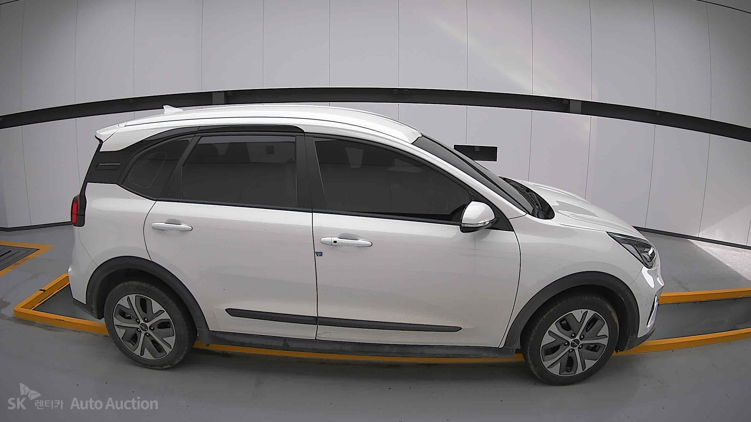 2023 - kia niro