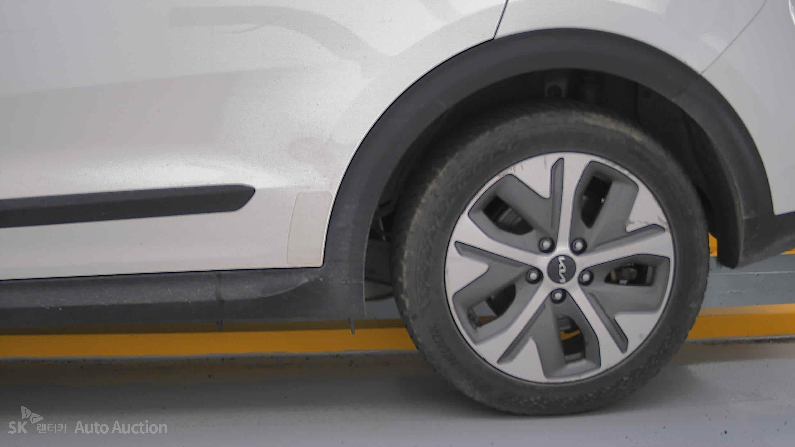2023 - kia niro