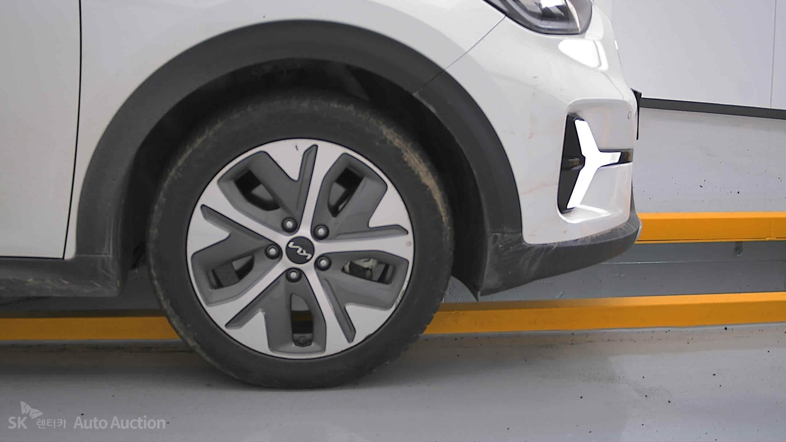 2023 - kia niro