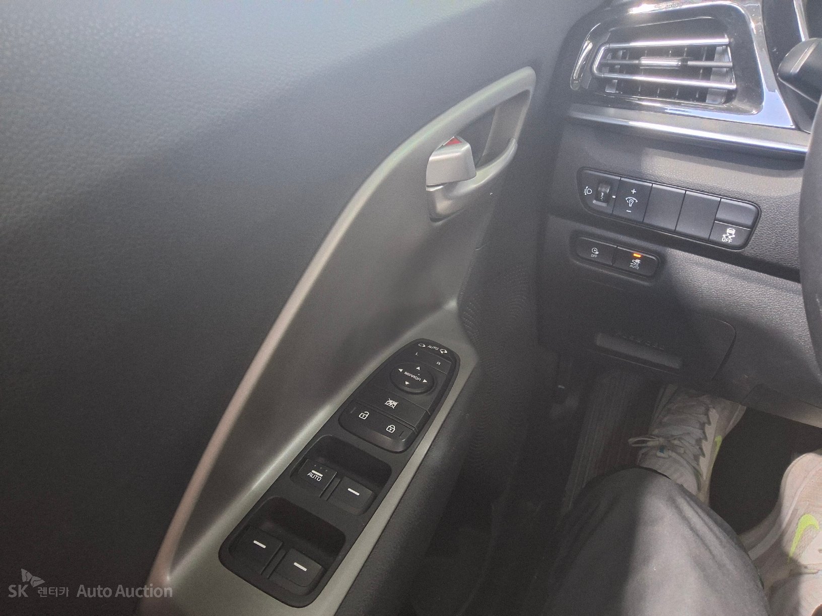 2023 - kia niro
