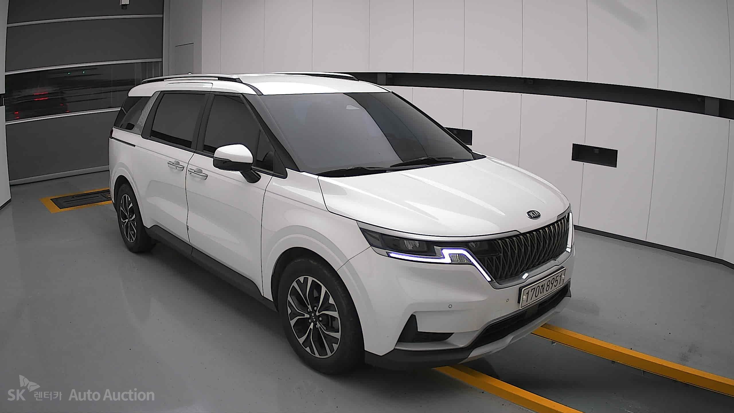 2021 - kia carnival