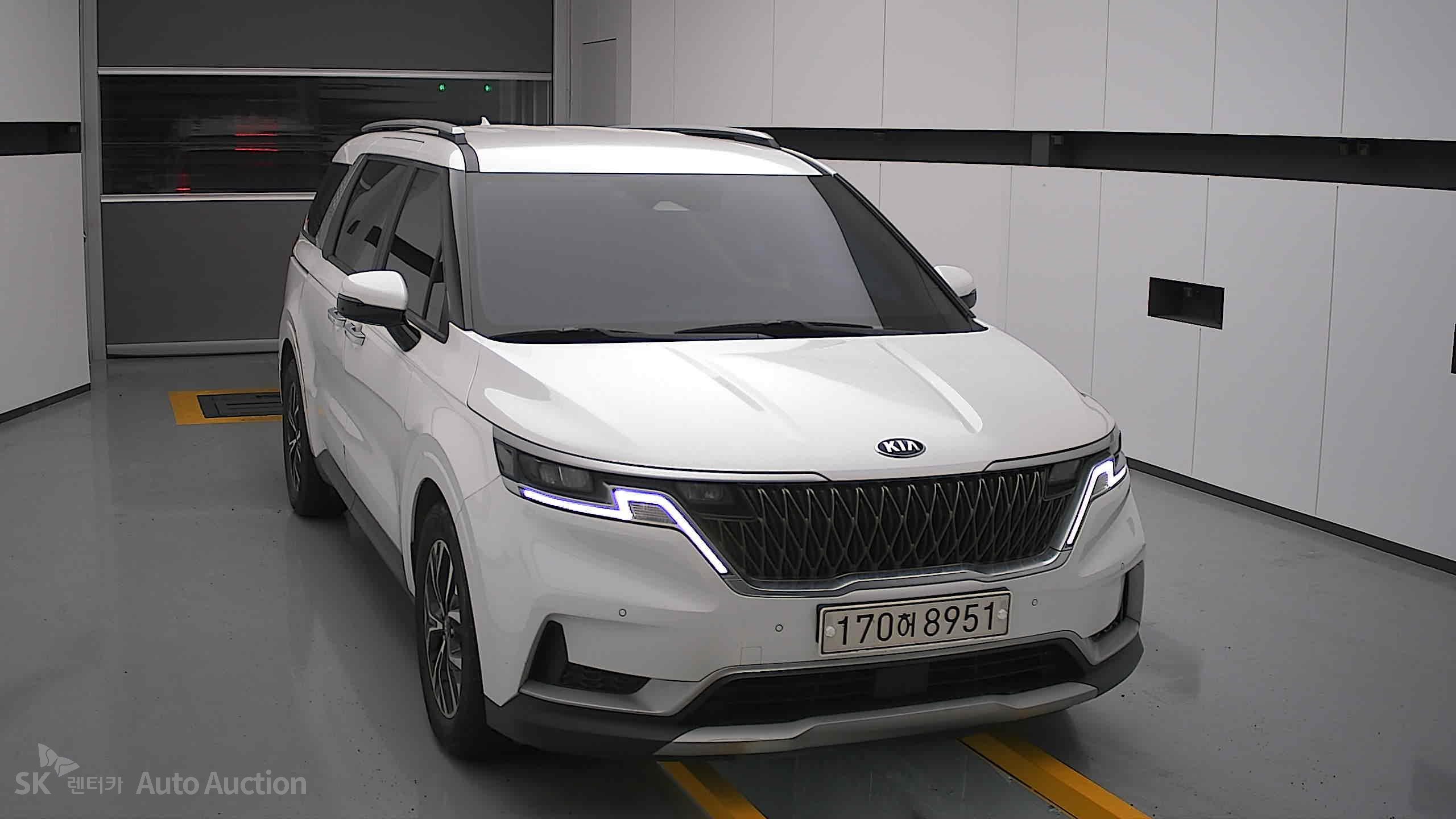 2021 - kia carnival