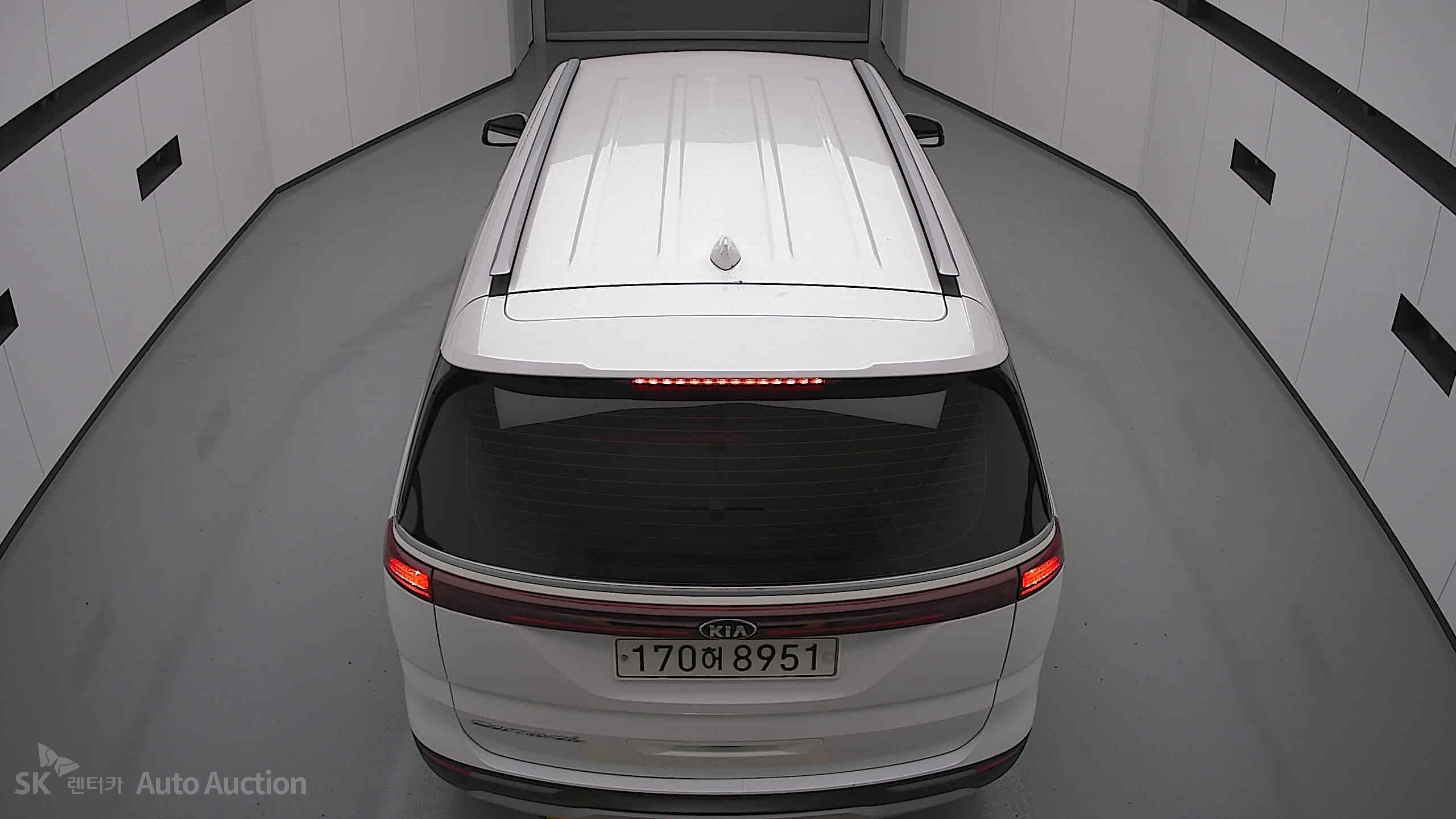 2021 - kia carnival