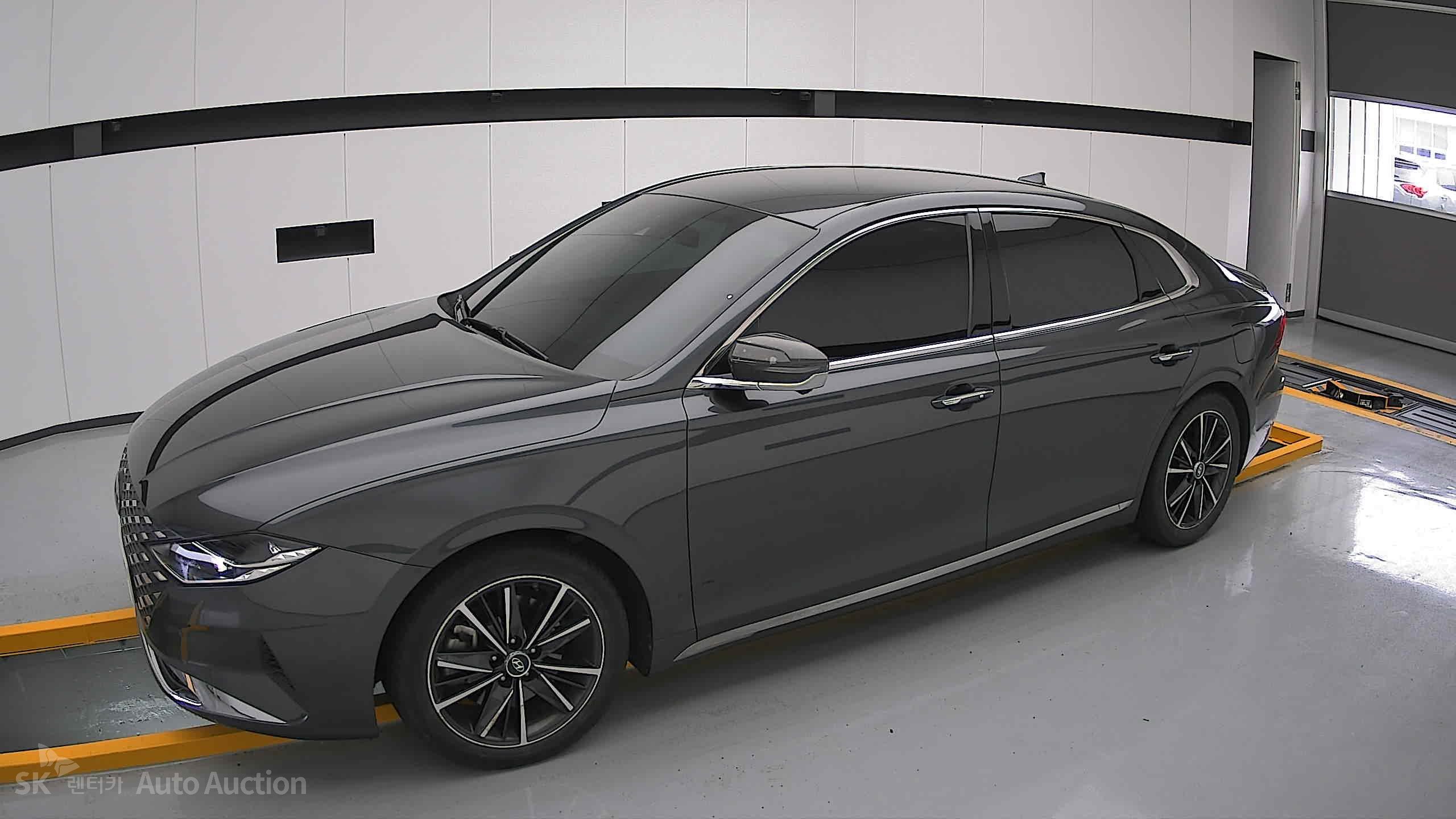 2022 - hyundai grandeur