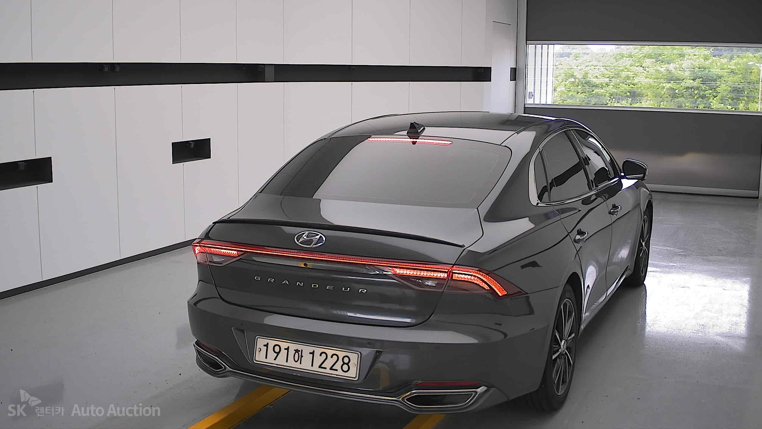 2022 - hyundai grandeur