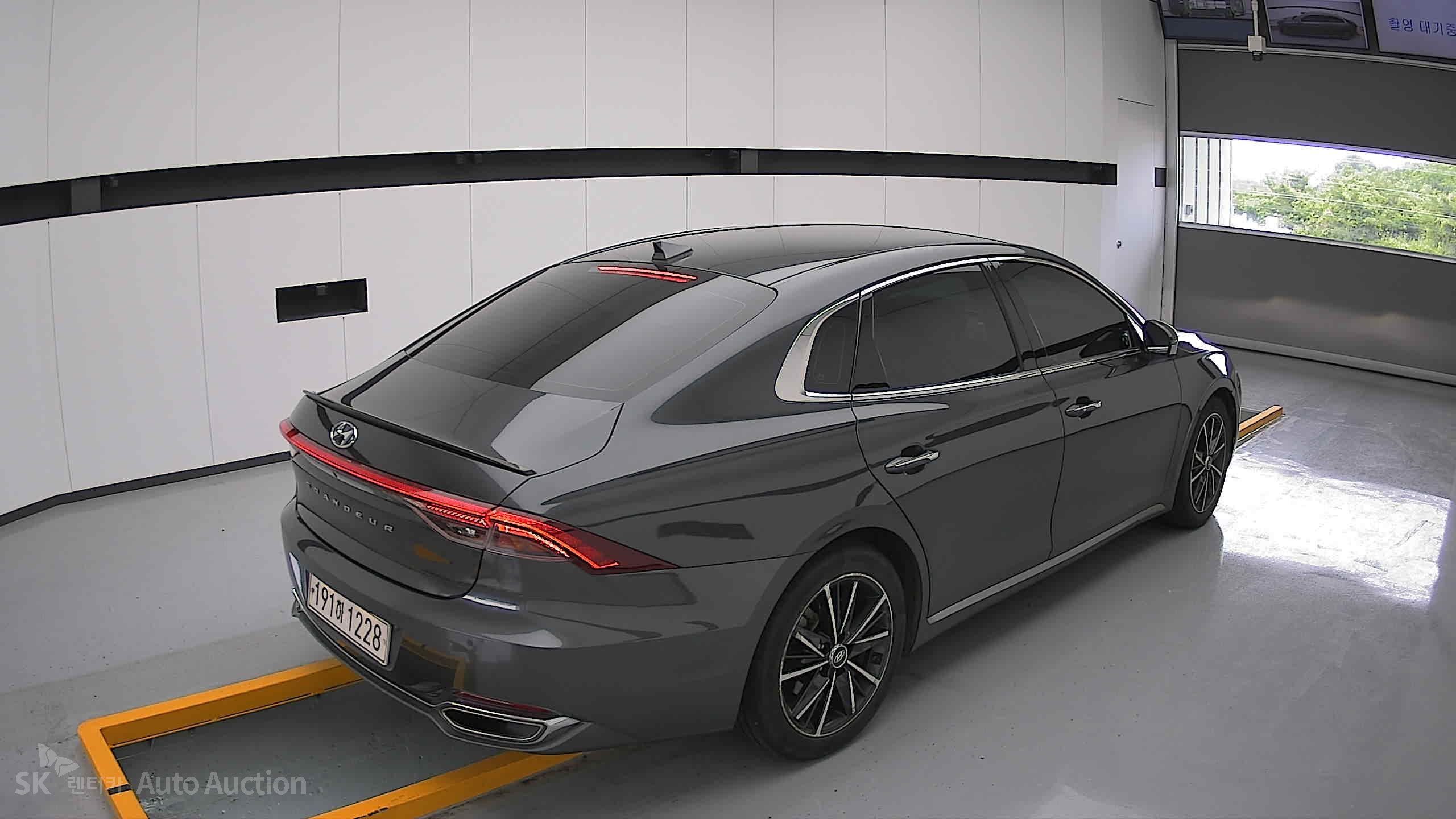 2022 - hyundai grandeur