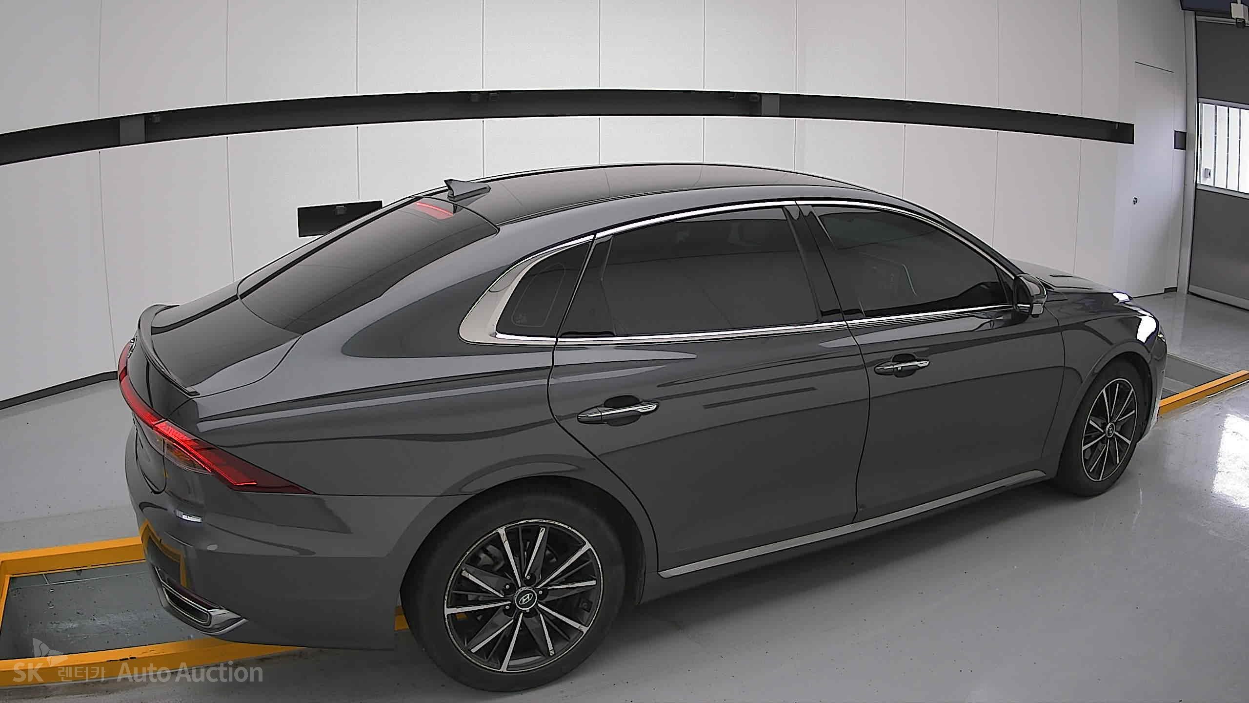 2022 - hyundai grandeur