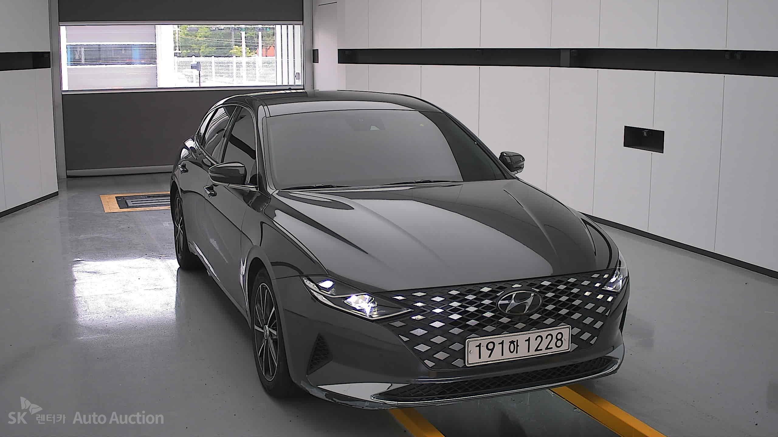 2022 - hyundai grandeur