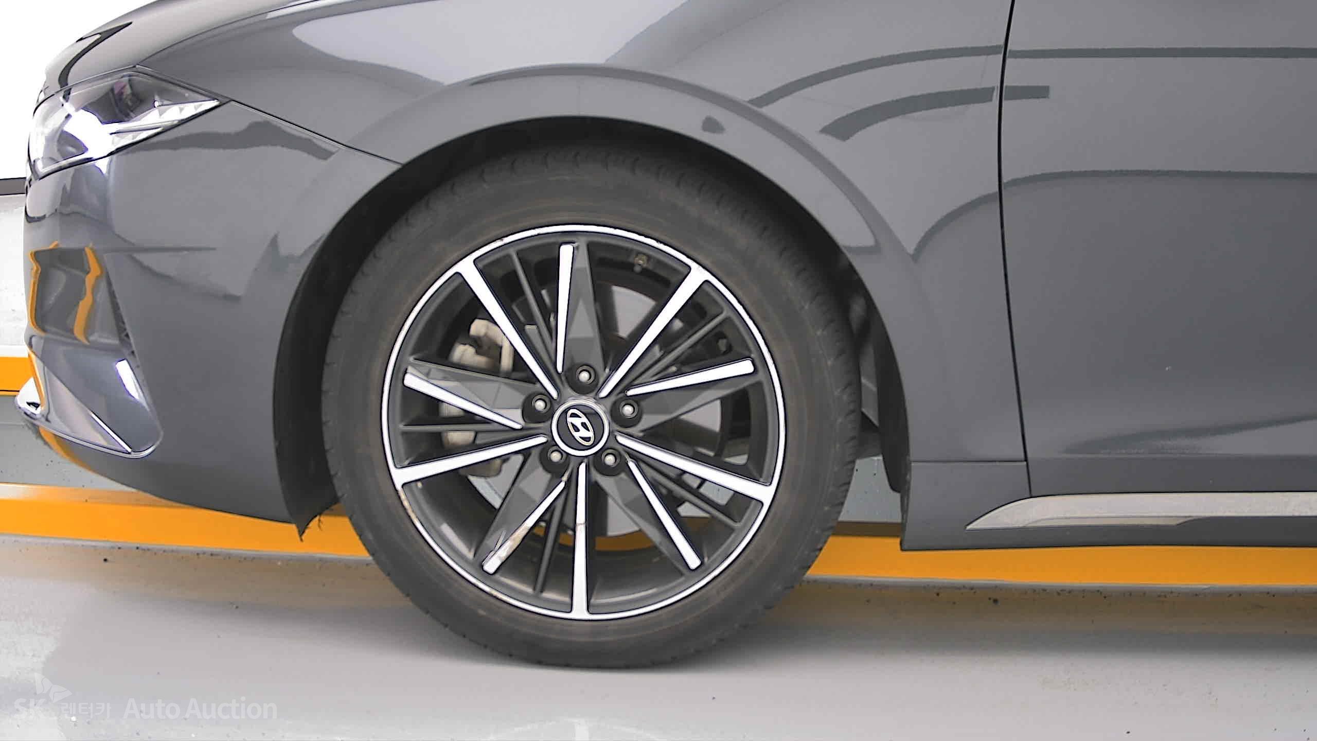 2022 - hyundai grandeur
