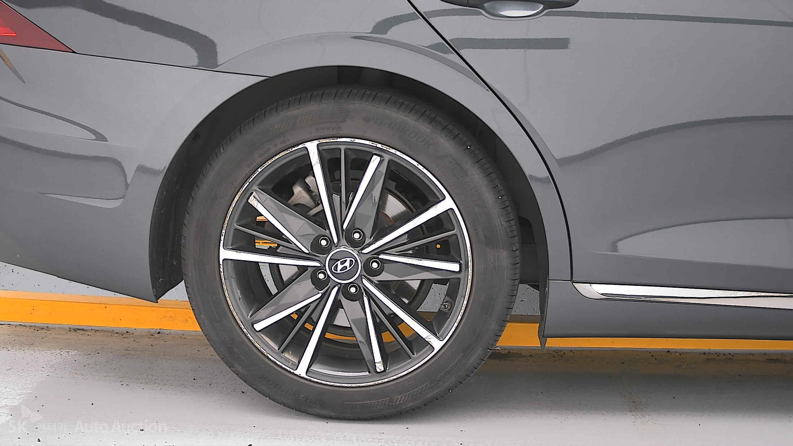 2022 - hyundai grandeur