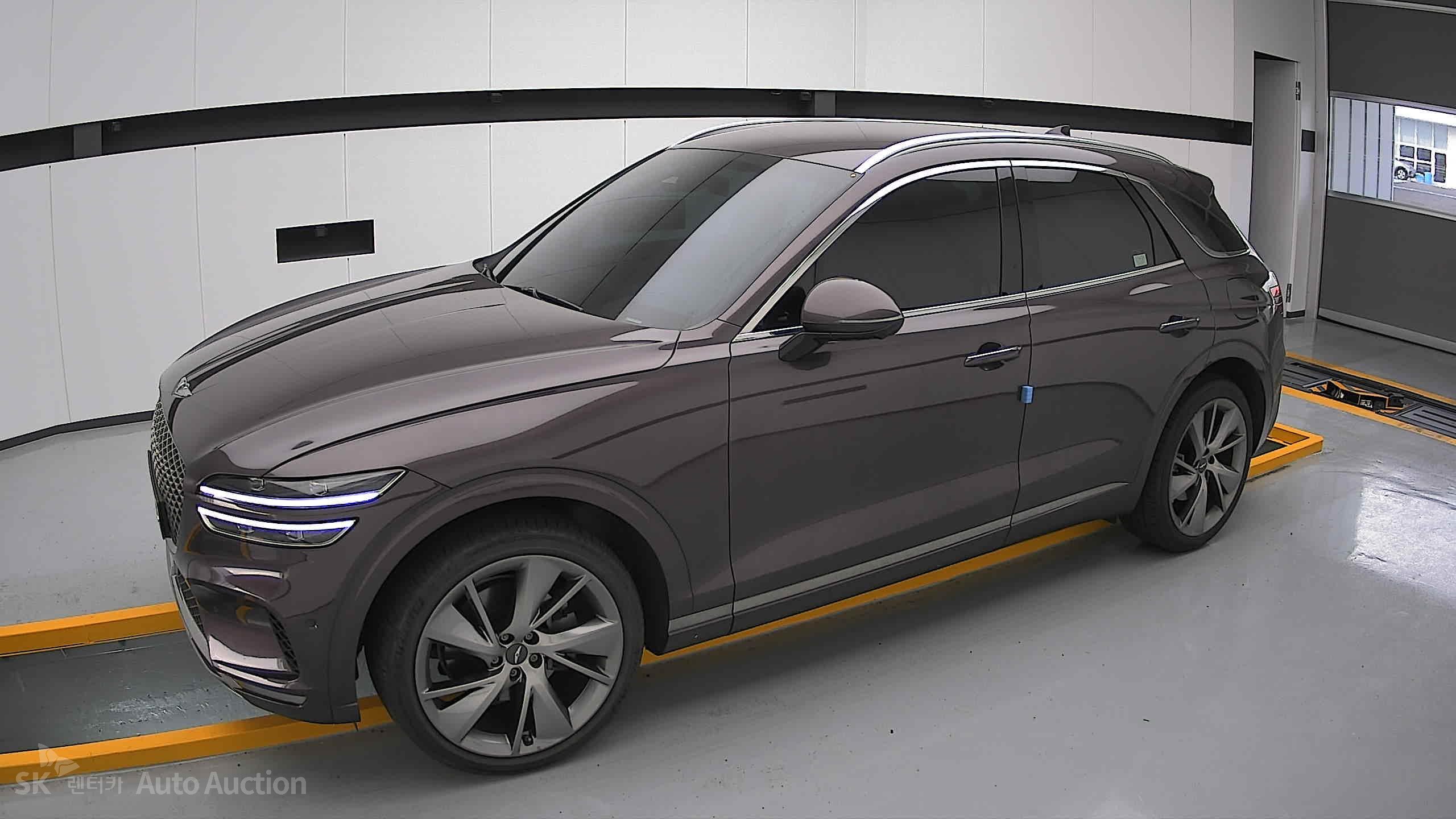 2021 - genesis gv70