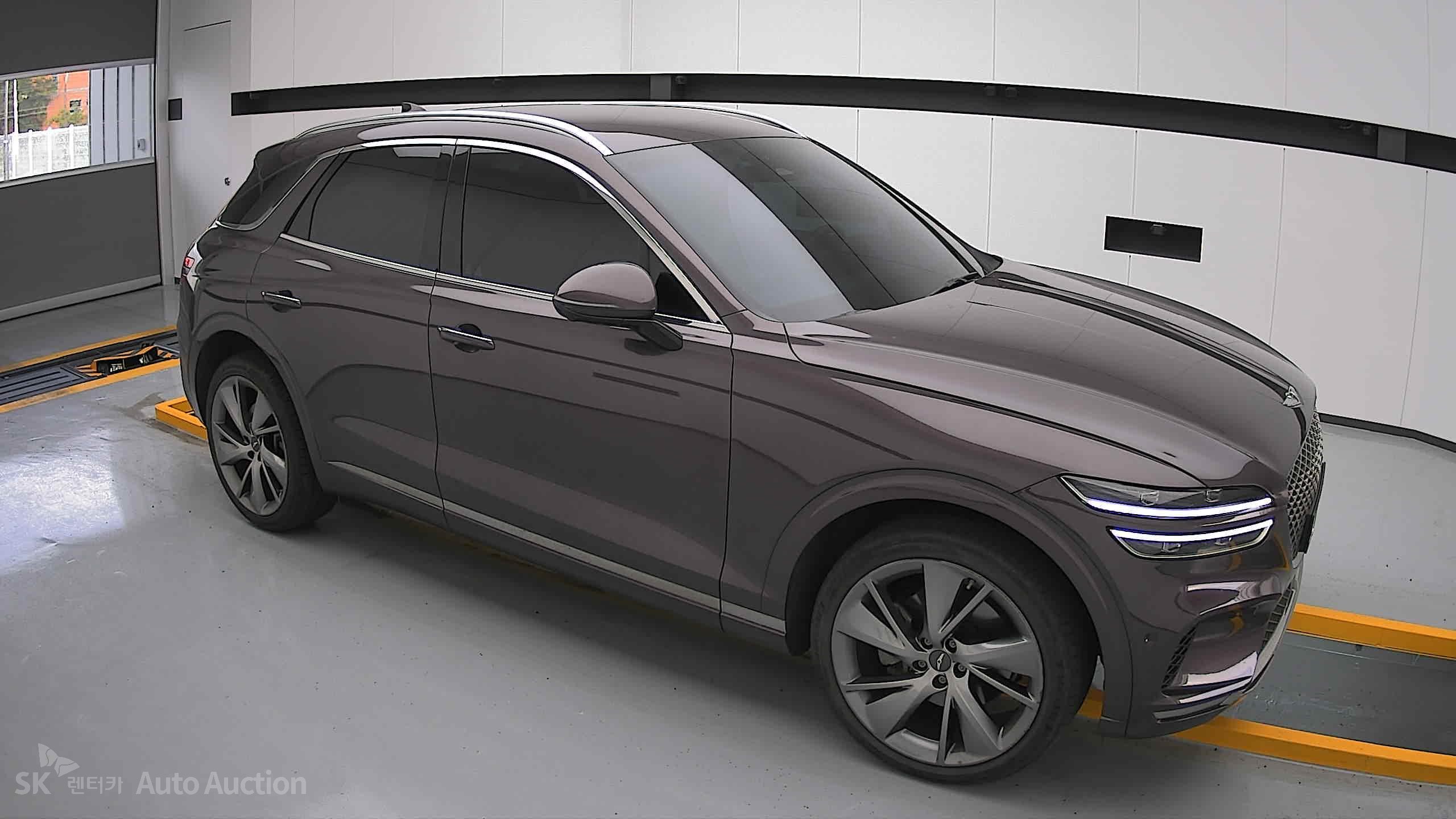 2021 - genesis gv70