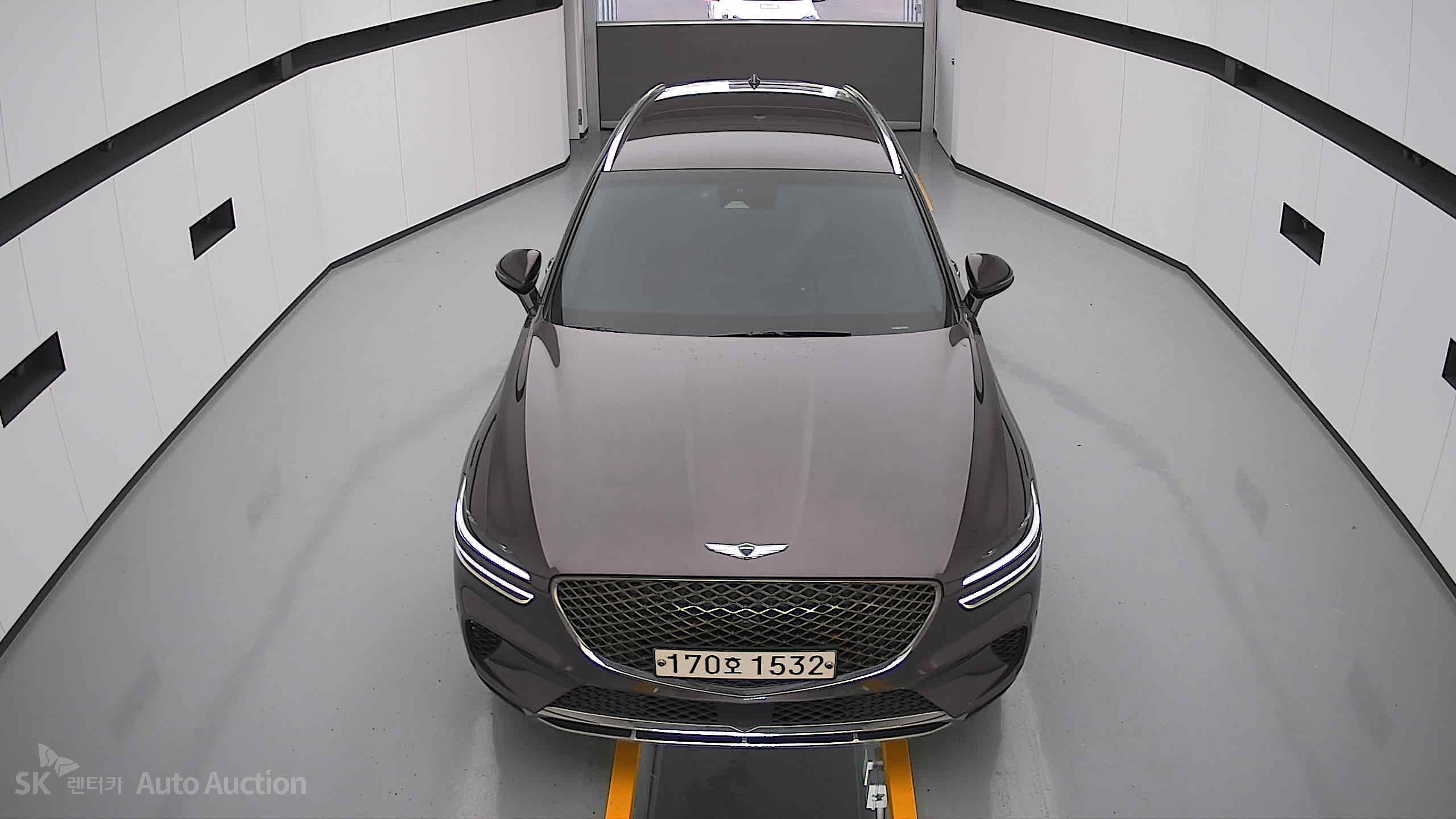 2021 - genesis gv70