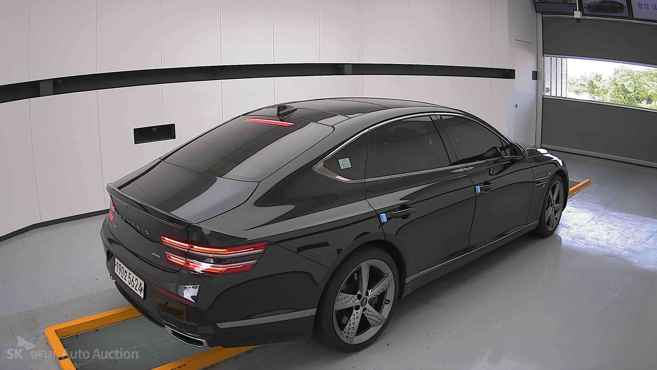 2022 - genesis g80