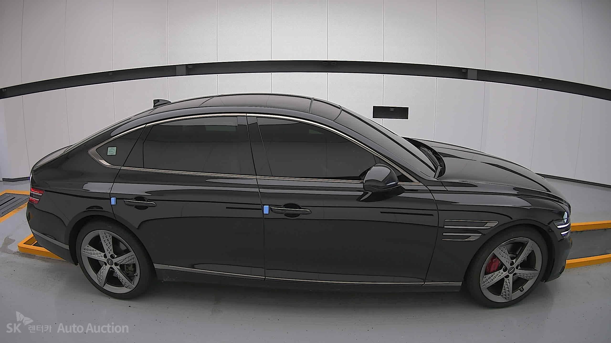 2022 - genesis g80