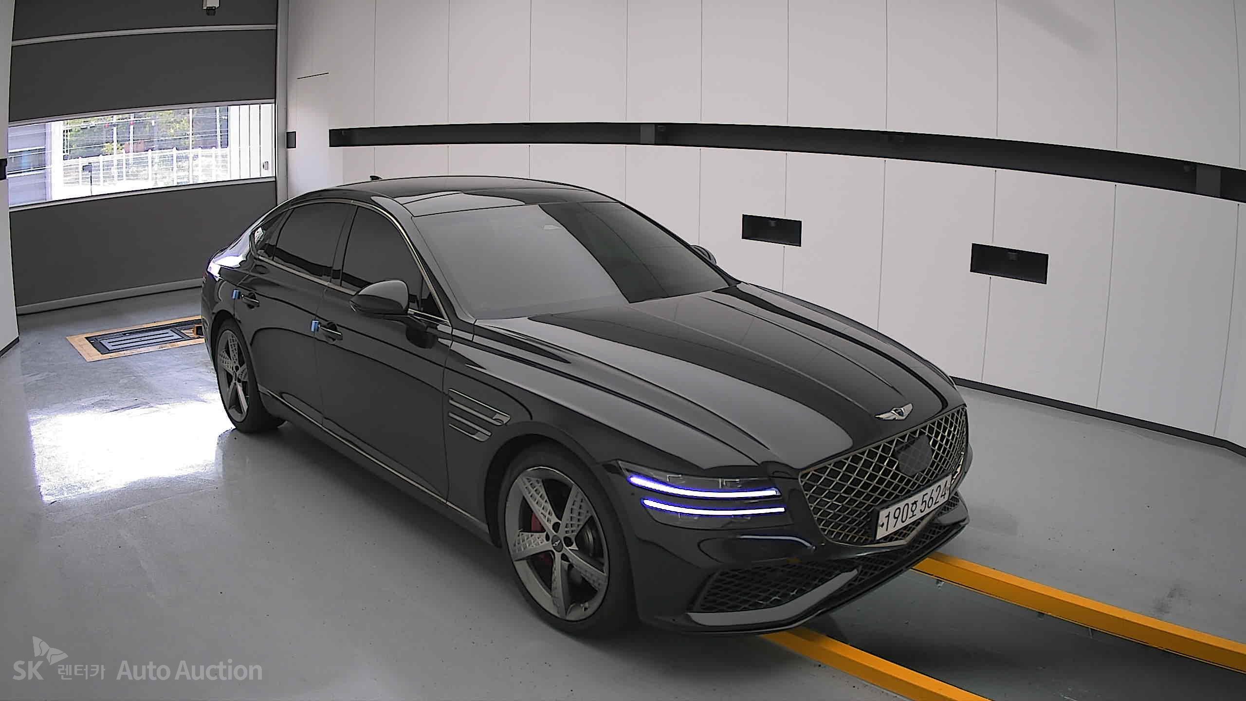2022 - genesis g80