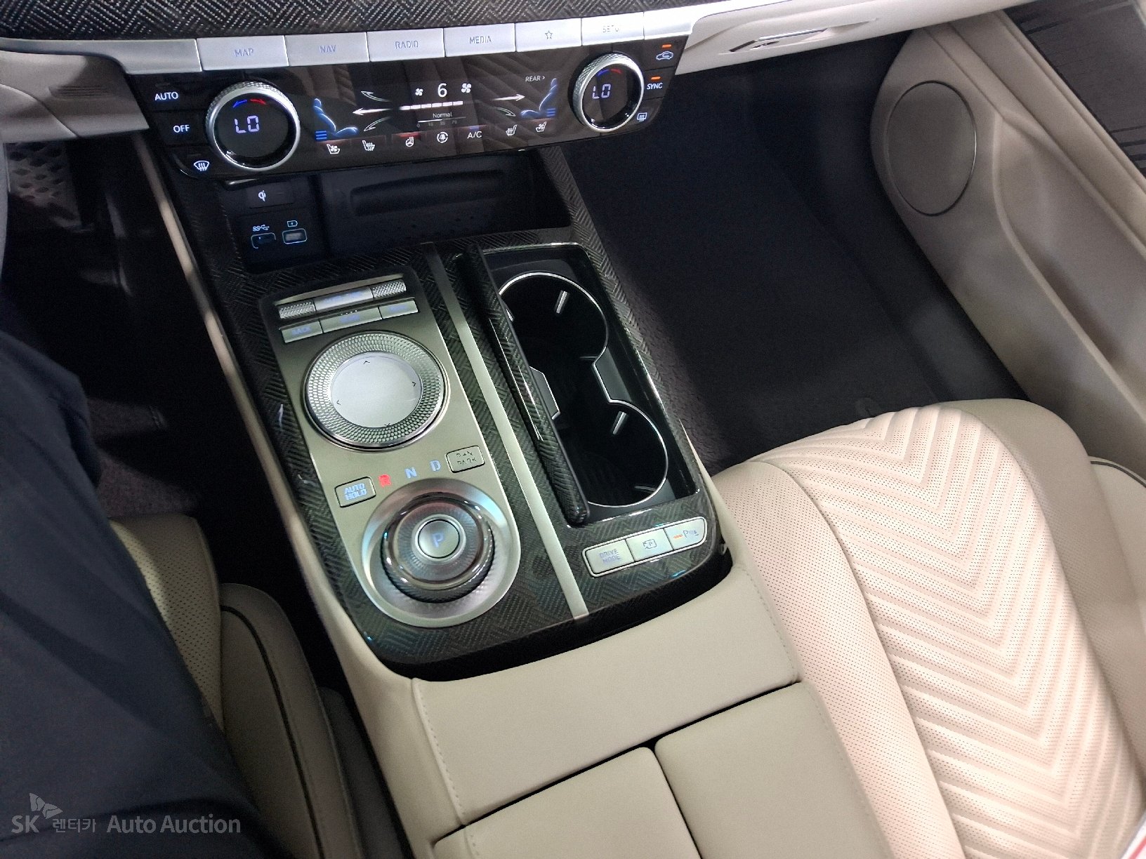 2022 - genesis g80