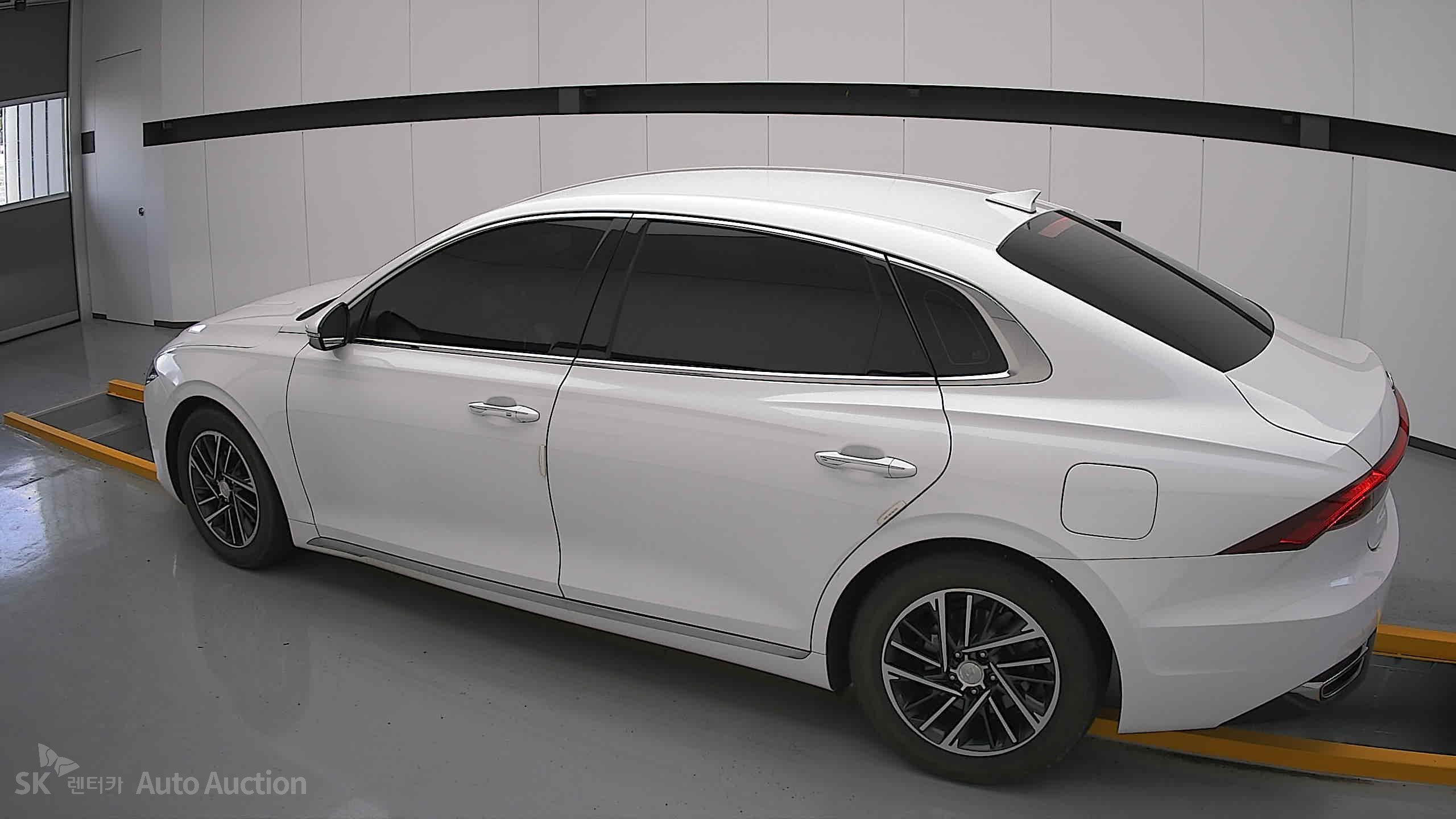 2020 - hyundai grandeur