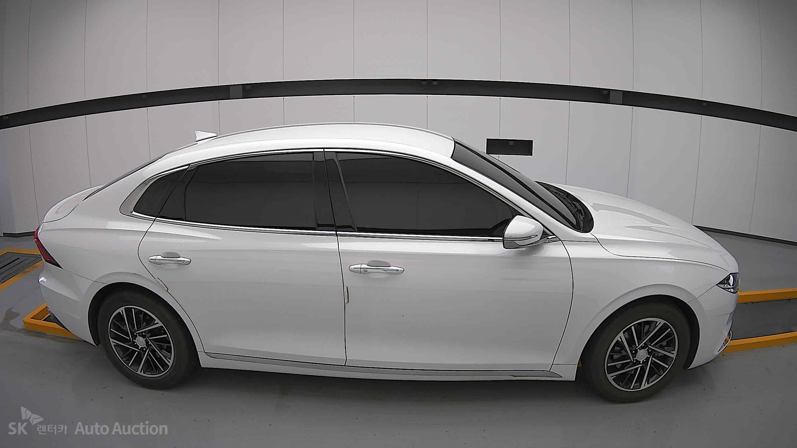 2020 - hyundai grandeur