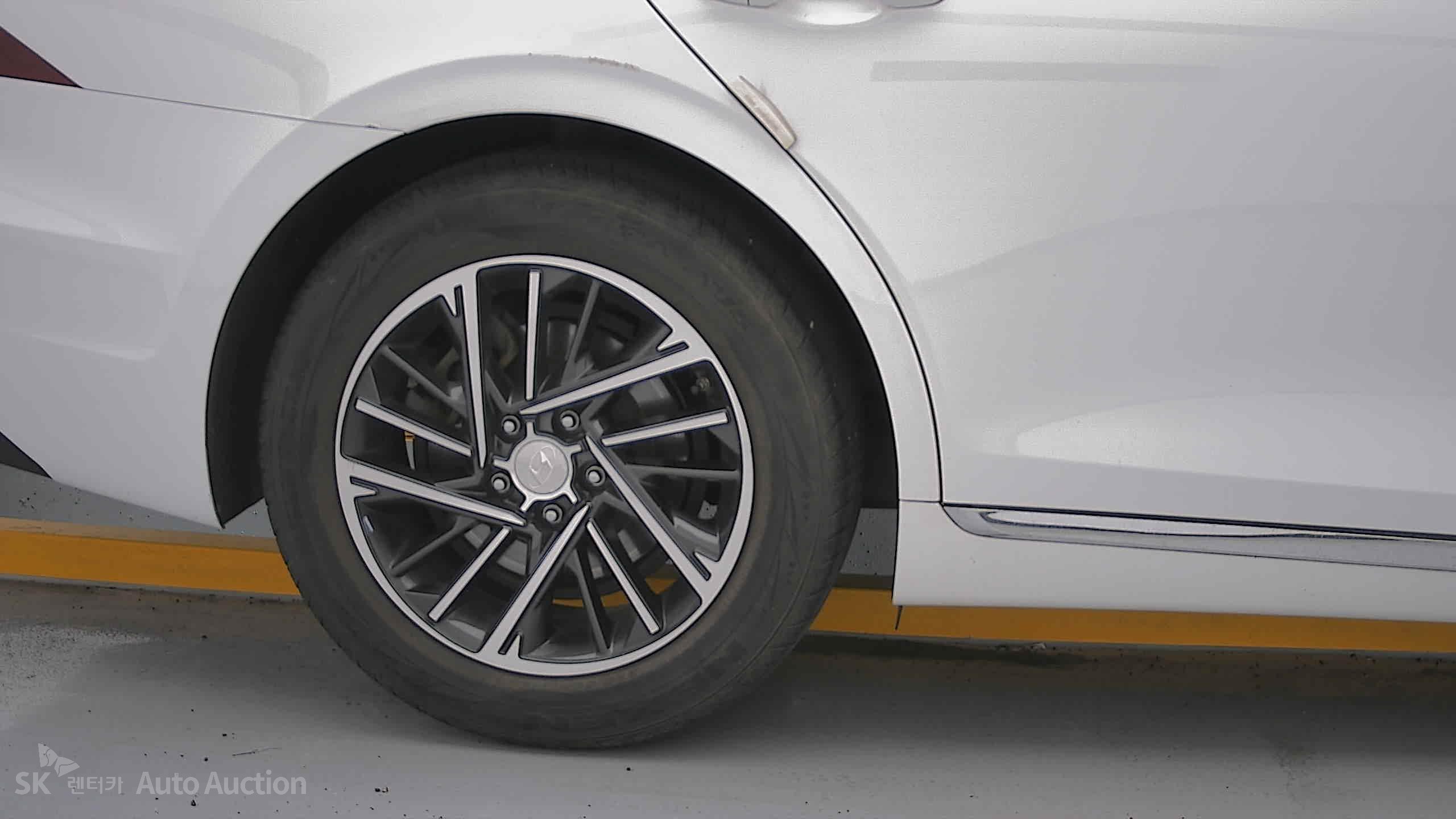 2020 - hyundai grandeur