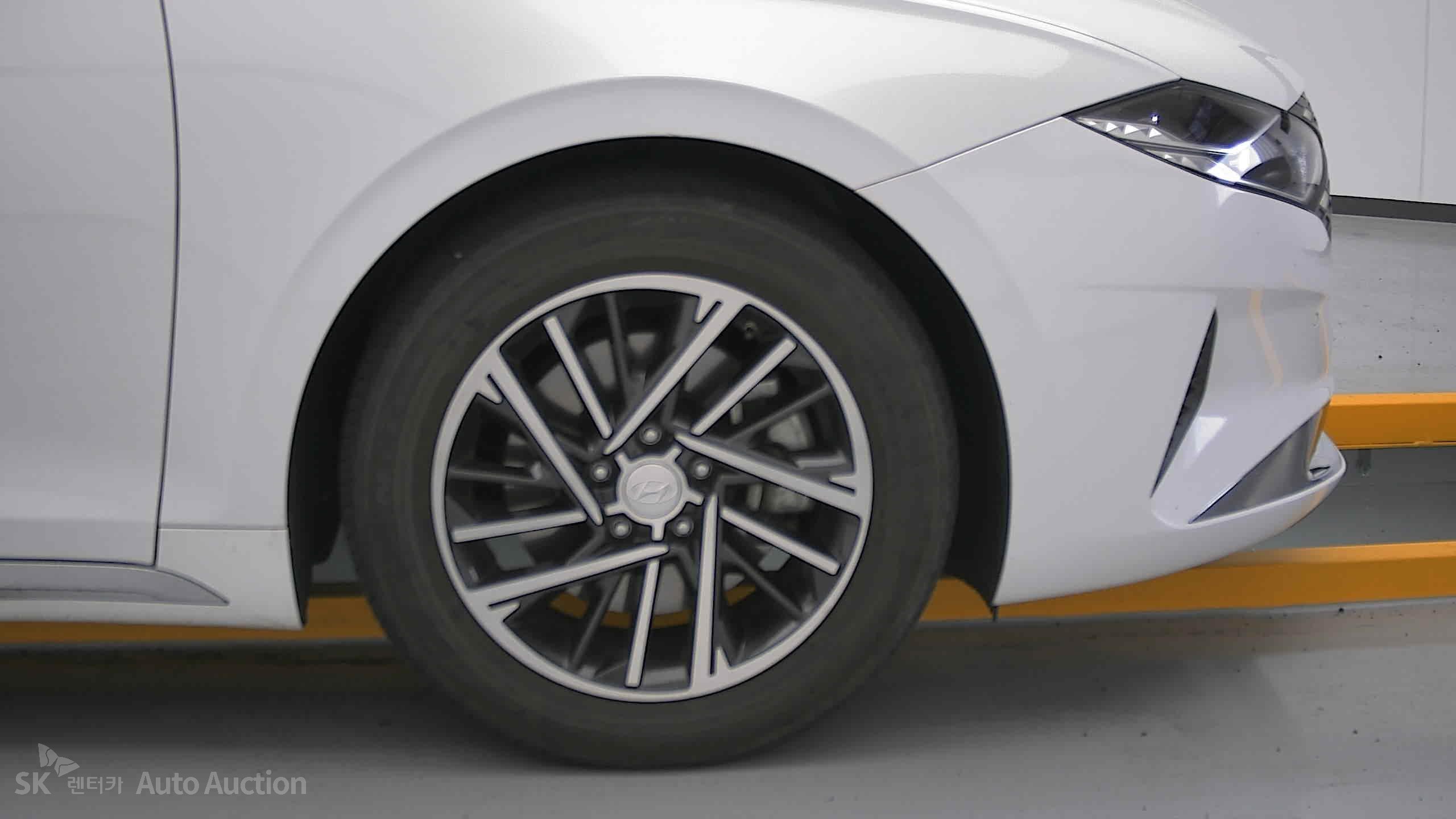 2020 - hyundai grandeur