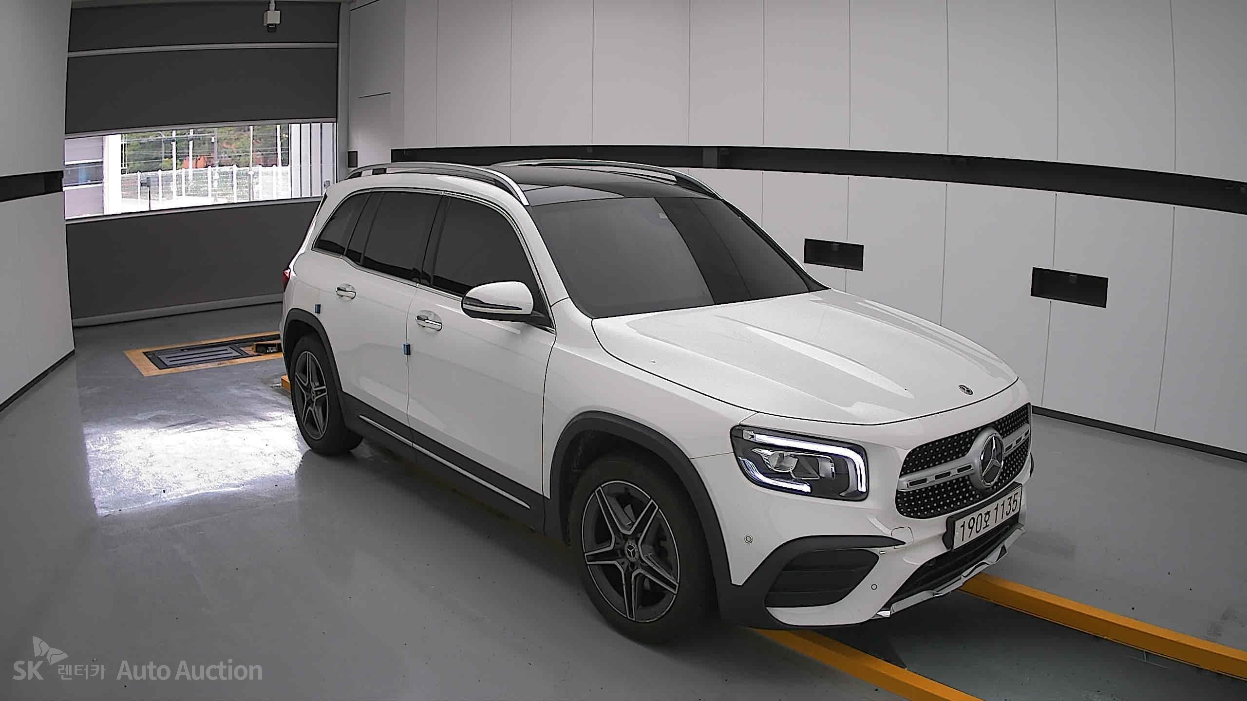 2021 - mercedes-benz glb 250