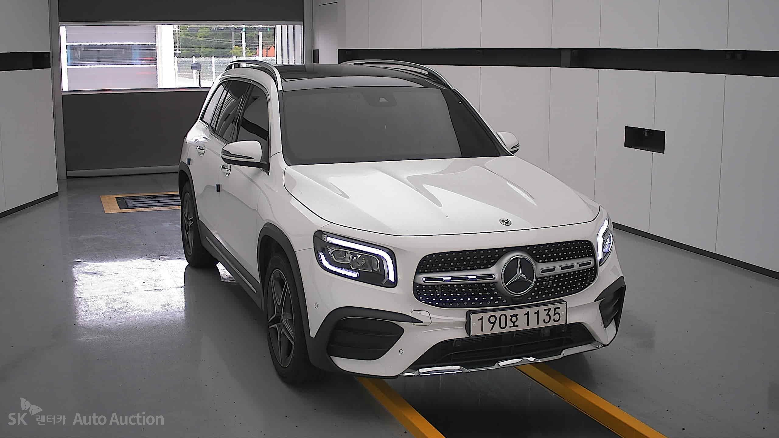 2021 - mercedes-benz glb 250