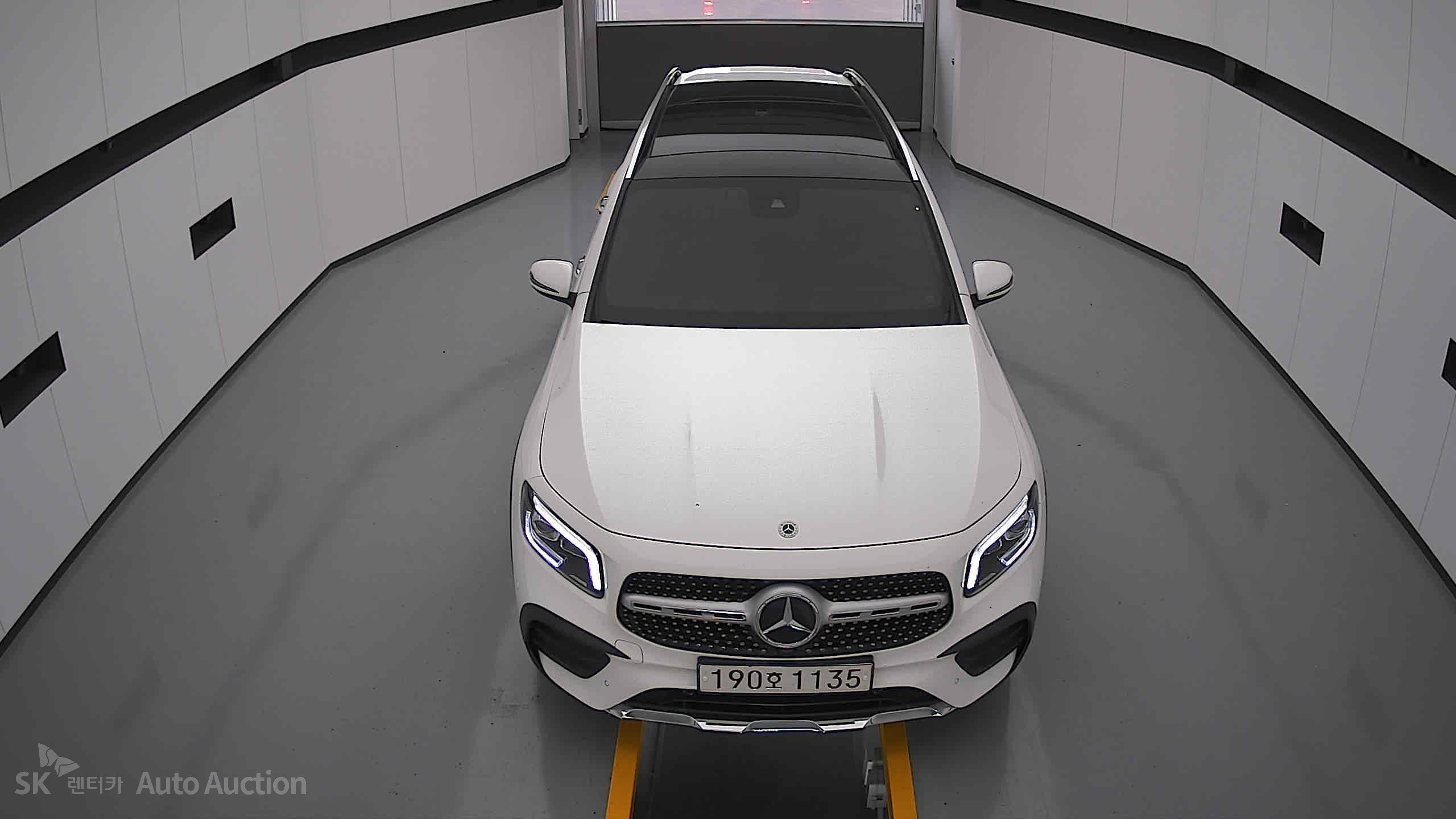 2021 - mercedes-benz glb 250